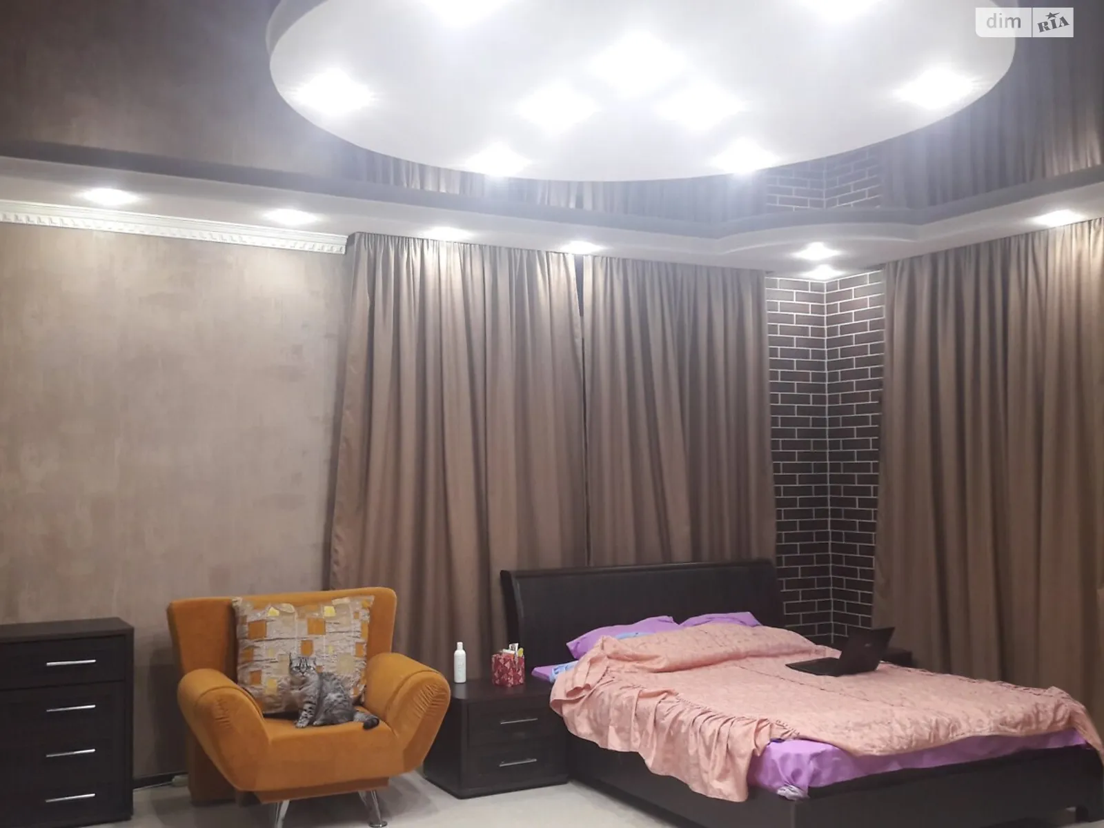 Продається будинок 2 поверховий 298.2 кв. м з подвалом, цена: 150000 $ - фото 1