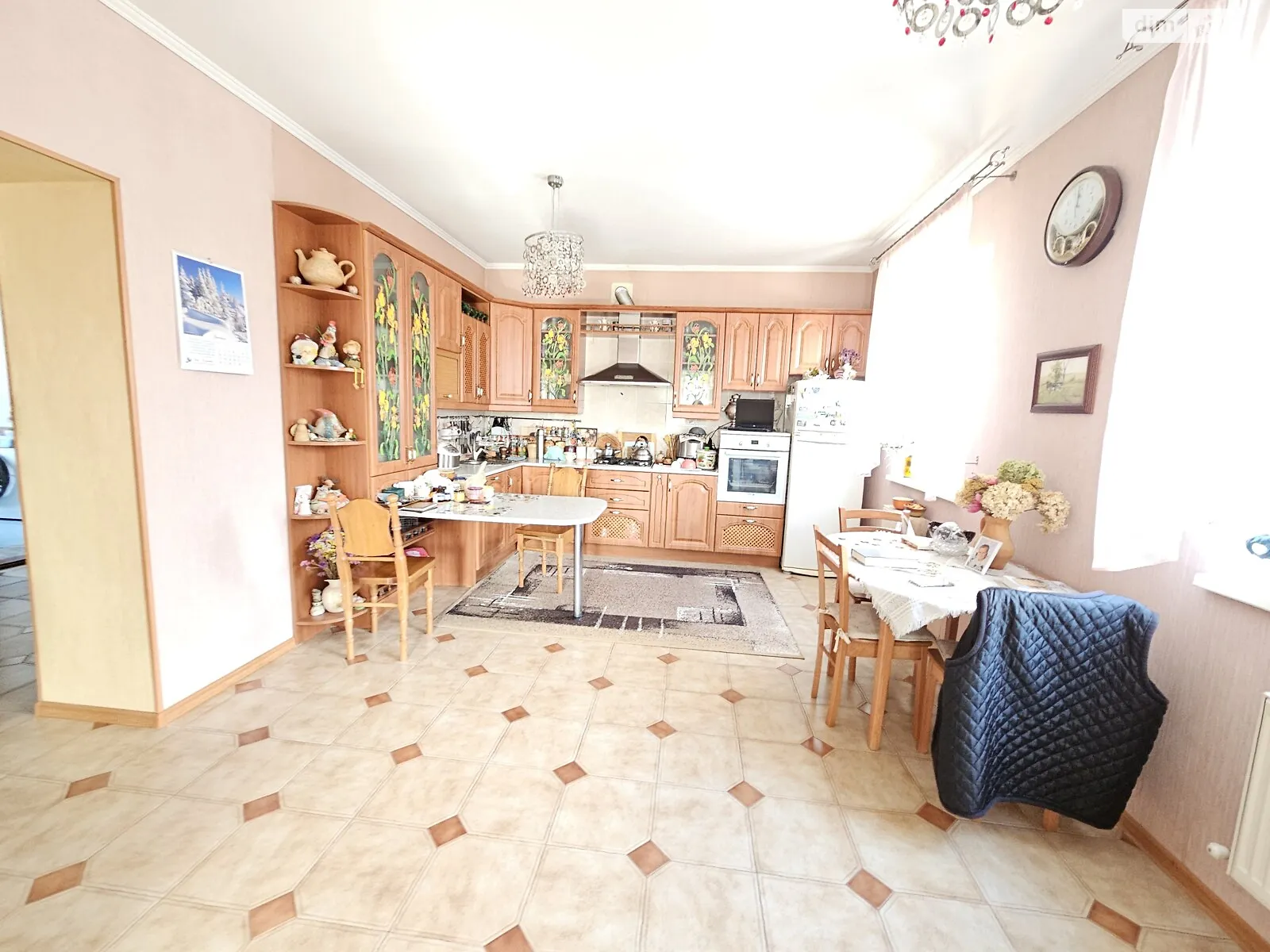 Продается дом на 2 этажа 170 кв. м с мебелью, цена: 250000 $ - фото 1