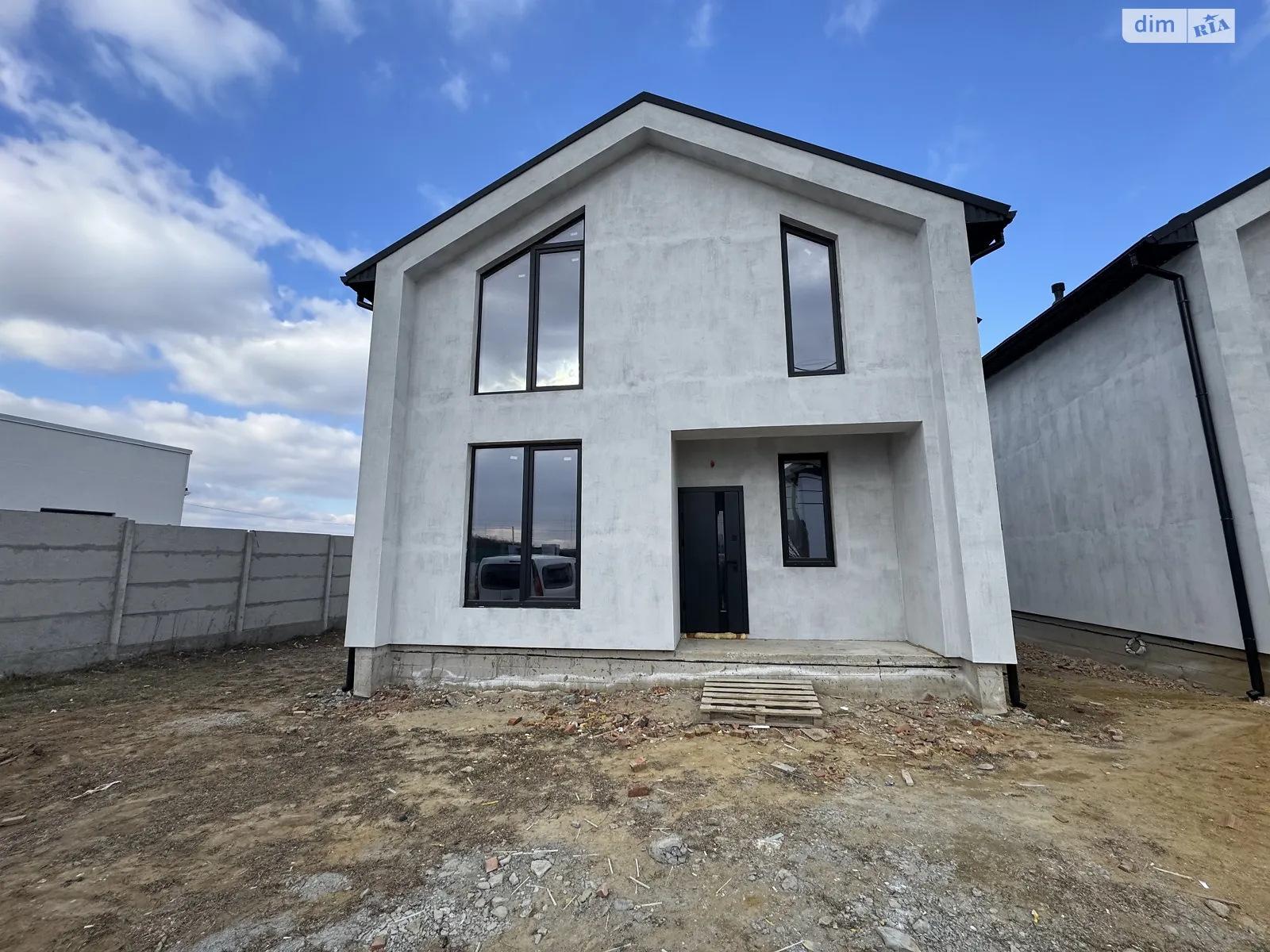 Продается дом на 2 этажа 125 кв. м с балконом, цена: 112000 $ - фото 1