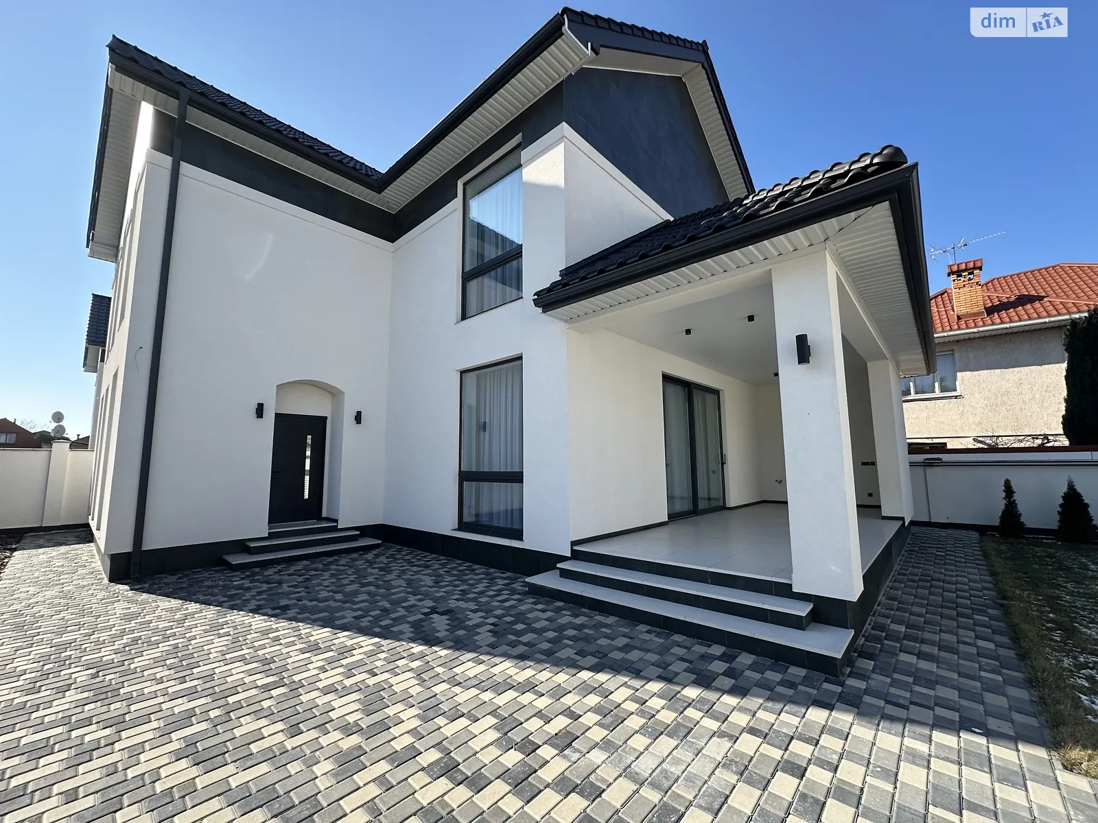 Продається будинок 2 поверховий 200 кв. м з ділянкою, цена: 435000 $ - фото 1