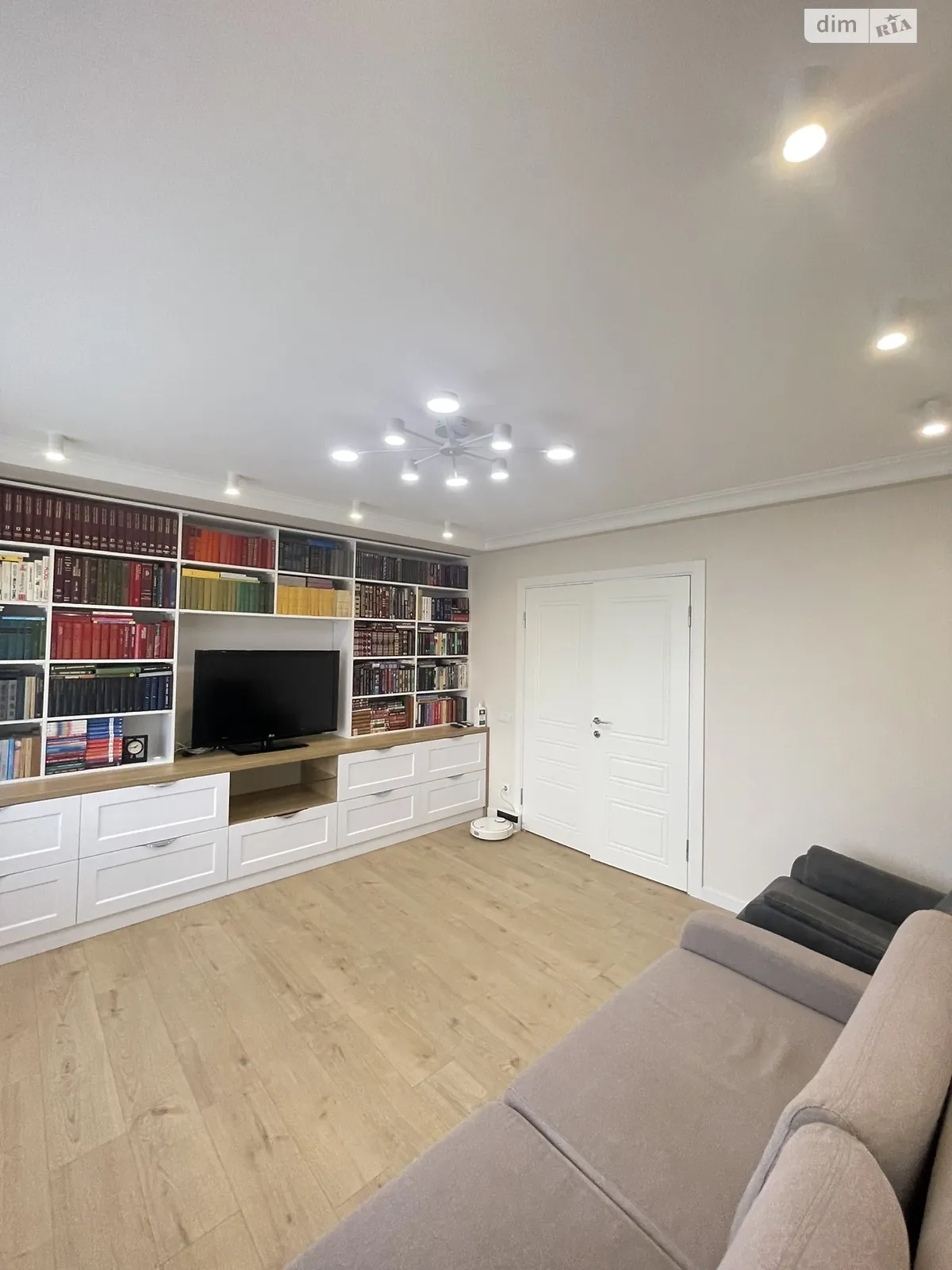 Продается 2-комнатная квартира 49.7 кв. м в Виннице, ул. Антонова Олега, 12 - фото 1