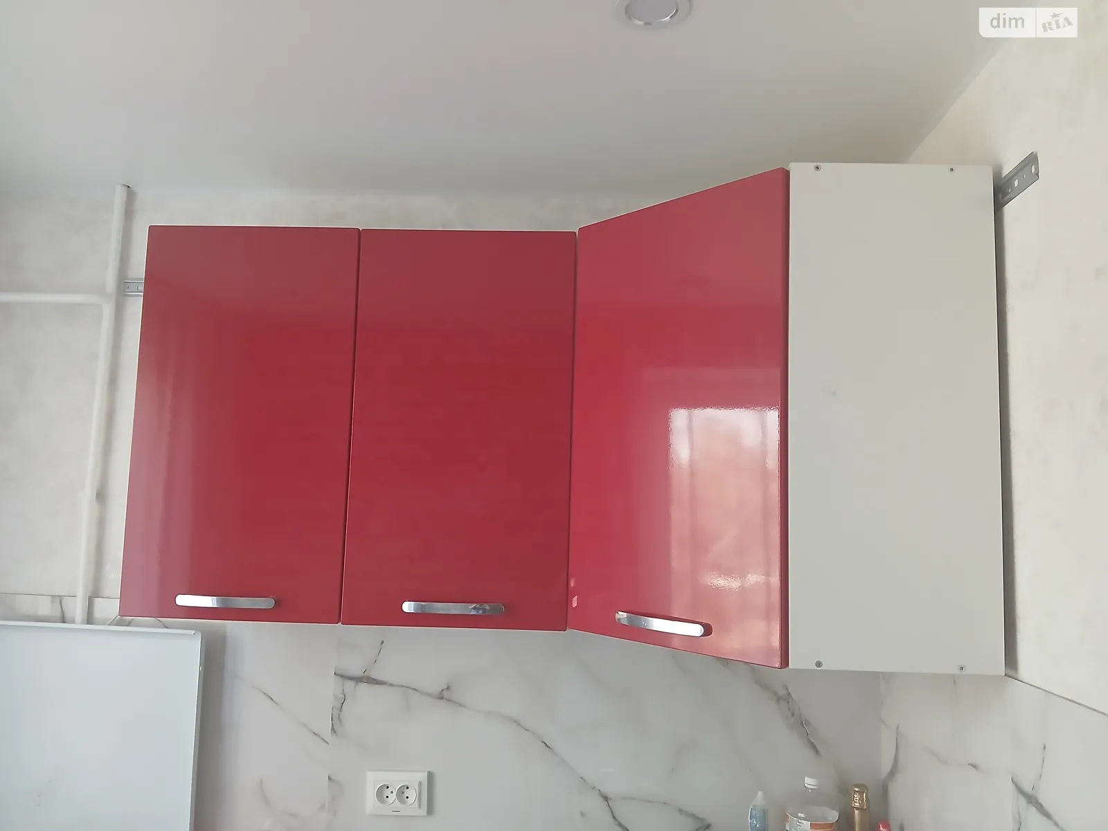 Продається 1-кімнатна квартира 32.8 кв. м у Кривому Розі, вул. Петра Дорошенка(Блюхера) - фото 1
