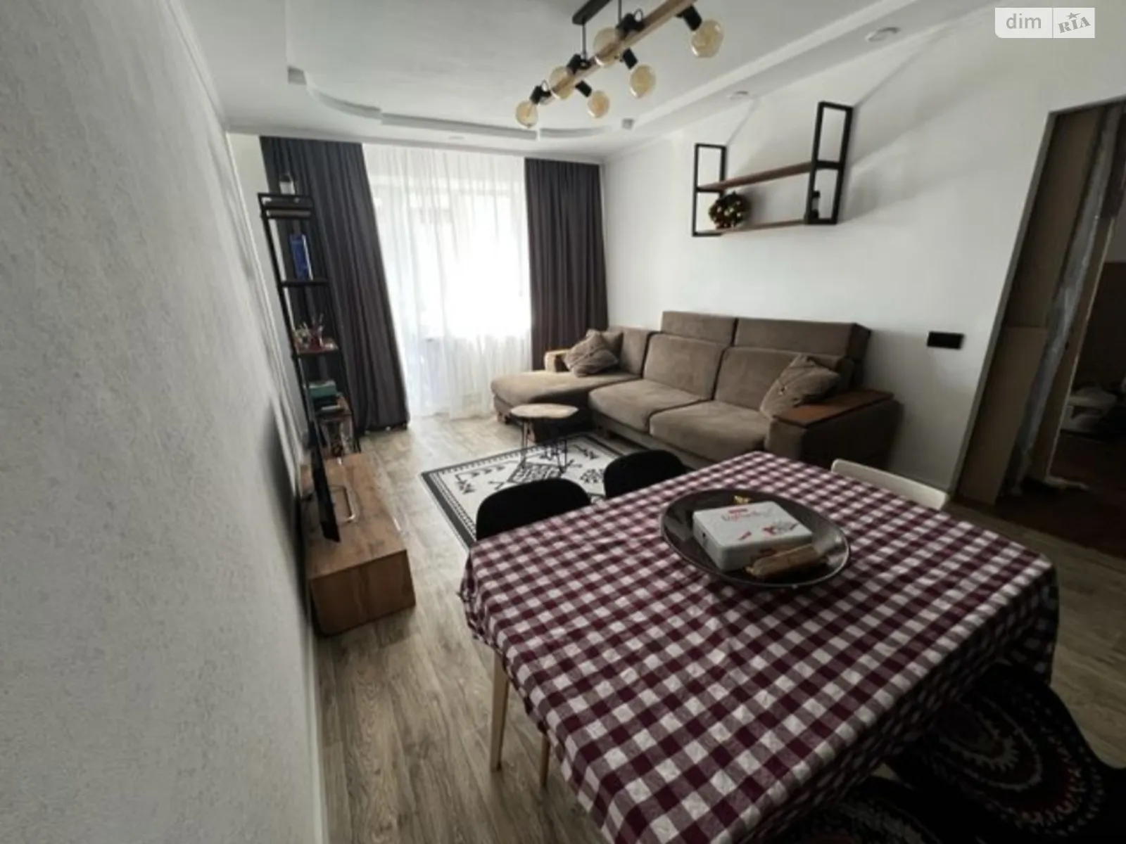 Продається 3-кімнатна квартира 62 кв. м у Кропивницькому, пров. Короленка - фото 1