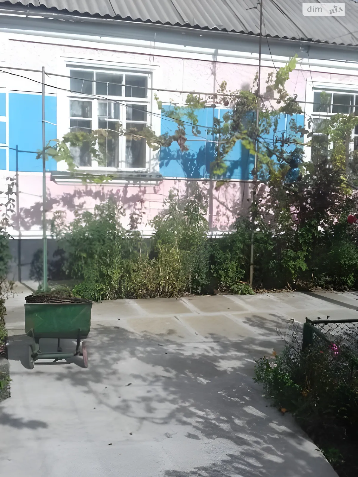 Продается одноэтажный дом 110 кв. м с гаражом, цена: 30000 $ - фото 1