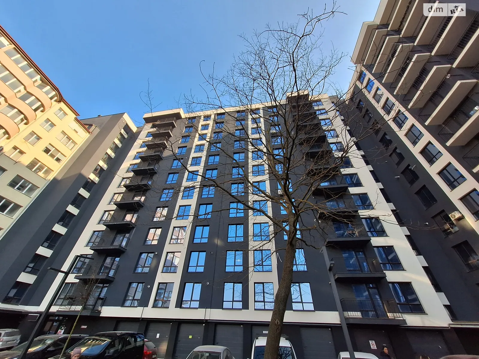 Продается 2-комнатная квартира 68 кв. м в Ивано-Франковске, ул. Химиков, 28 - фото 1