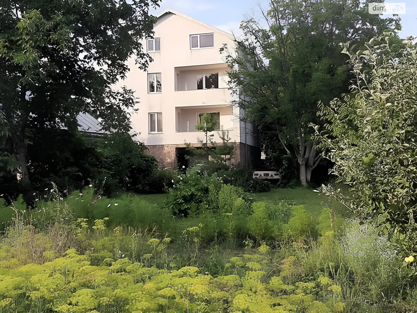 Продается дом на 2 этажа 320 кв. м с террасой, цена: 280000 $ - фото 1