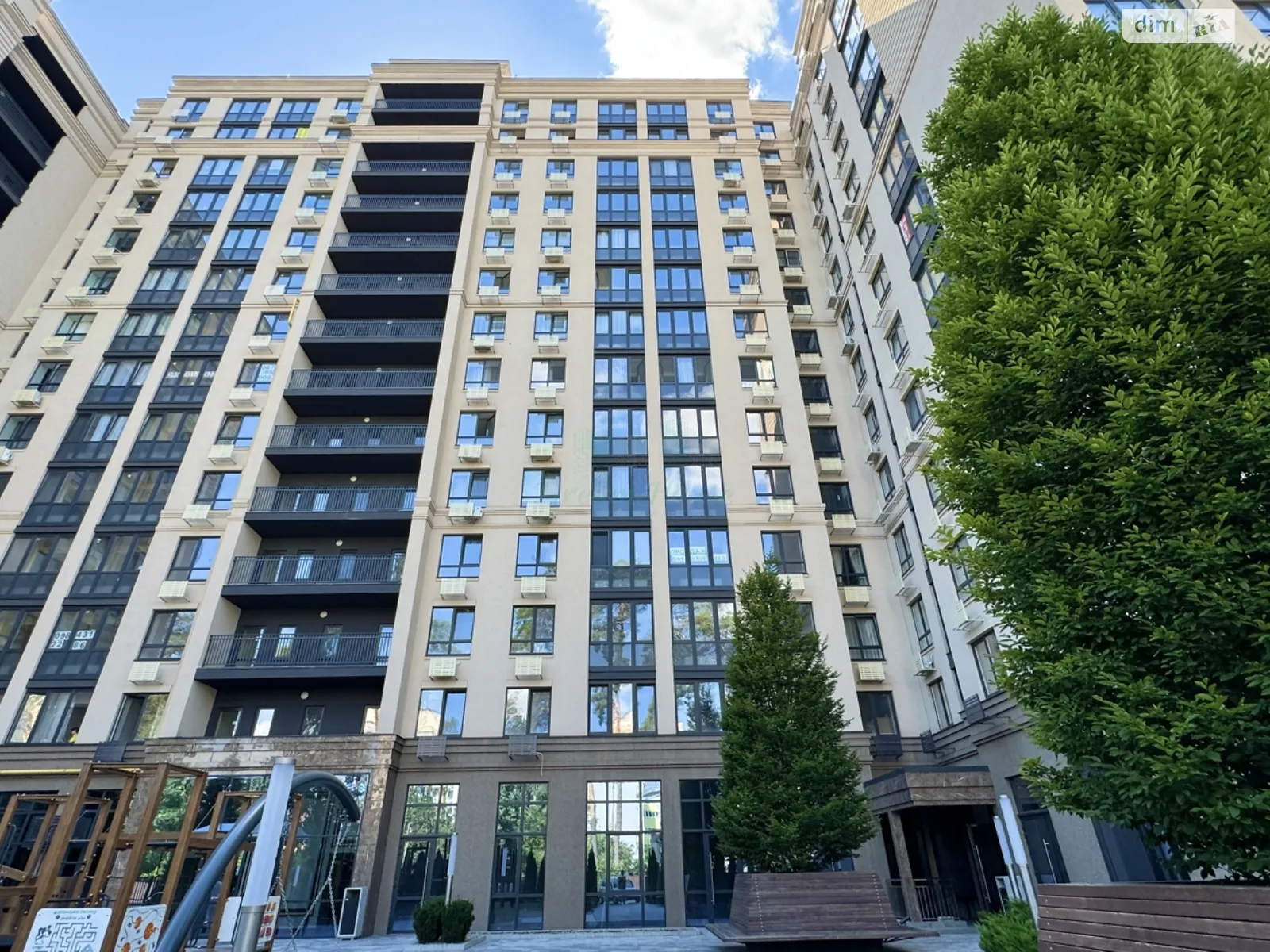 Продается 3-комнатная квартира 70 кв. м в Ирпене, ул. Соборная(ІІІ Интернационала), 122 - фото 1