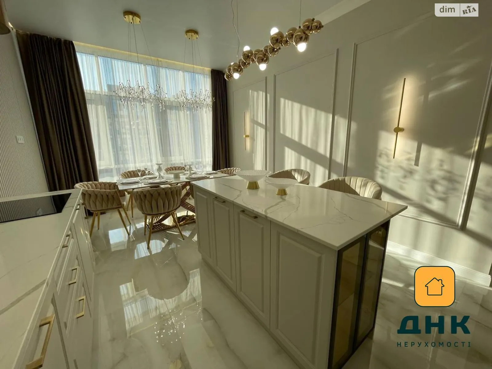 Продается 4-комнатная квартира 119.6 кв. м в Одессе, пер. Курортный, 1 - фото 1