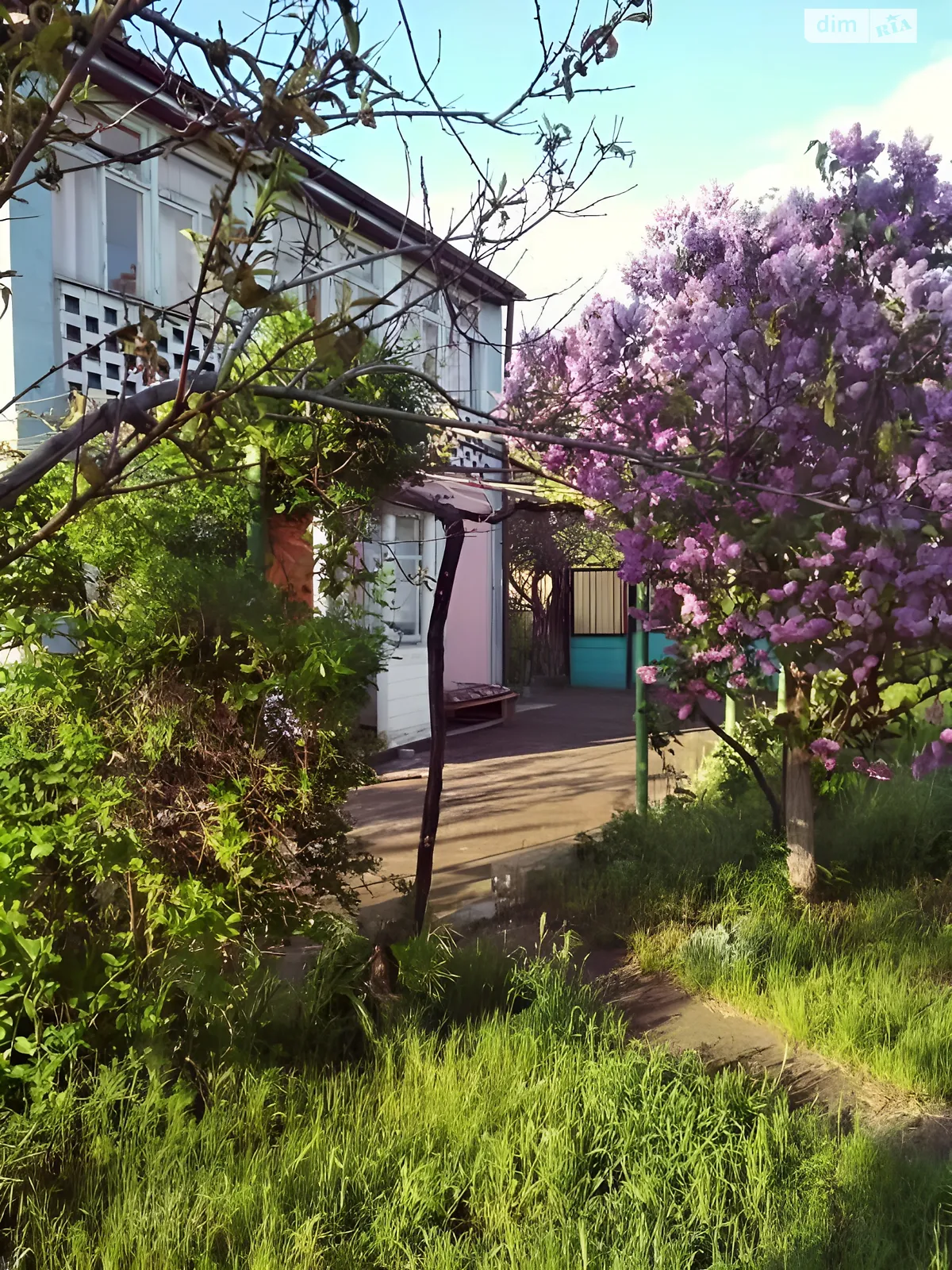 Продается дом на 2 этажа 94 кв. м с бассейном, цена: 25000 $ - фото 1