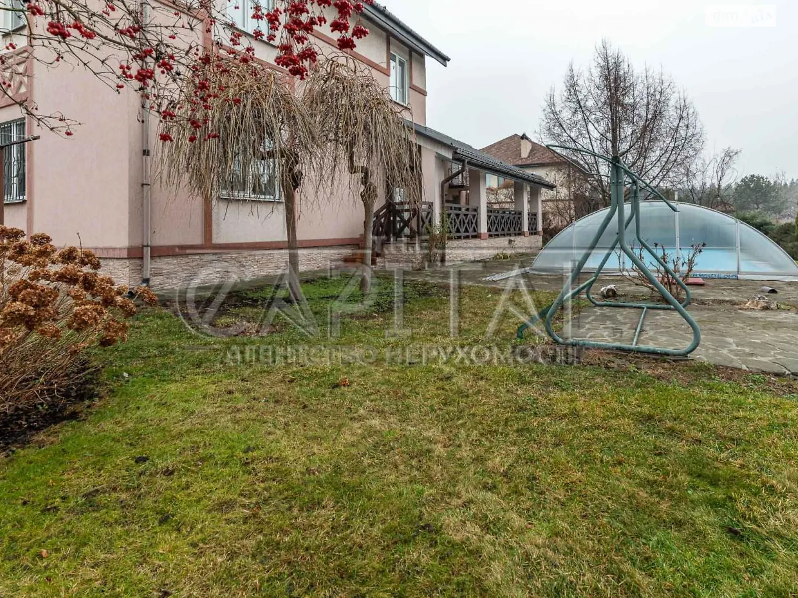Продается дом на 2 этажа 303.8 кв. м с балконом, цена: 250000 $ - фото 1