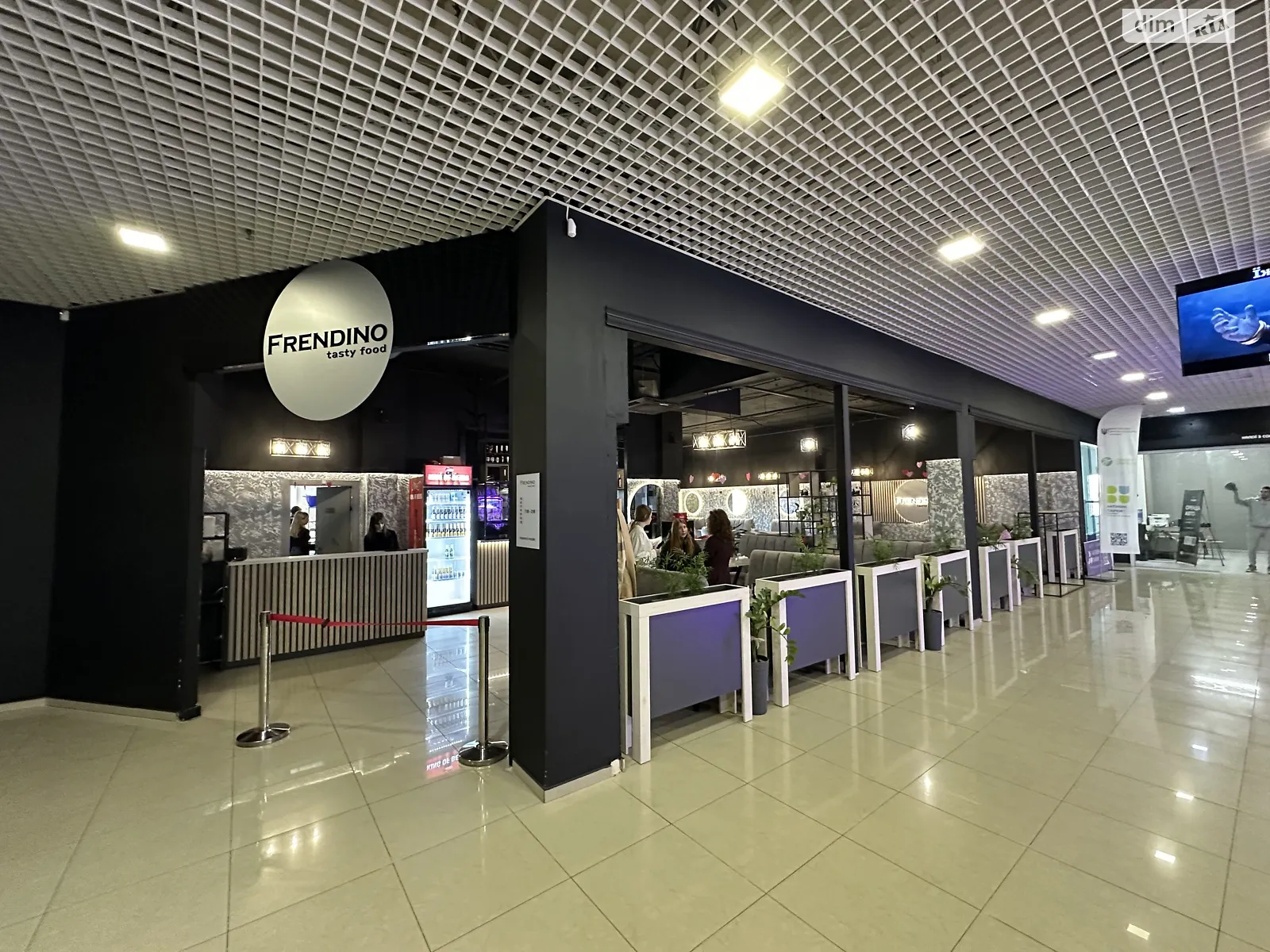 Продается объект сферы услуг 186 кв. м в 3-этажном здании, цена: 35000 $ - фото 1