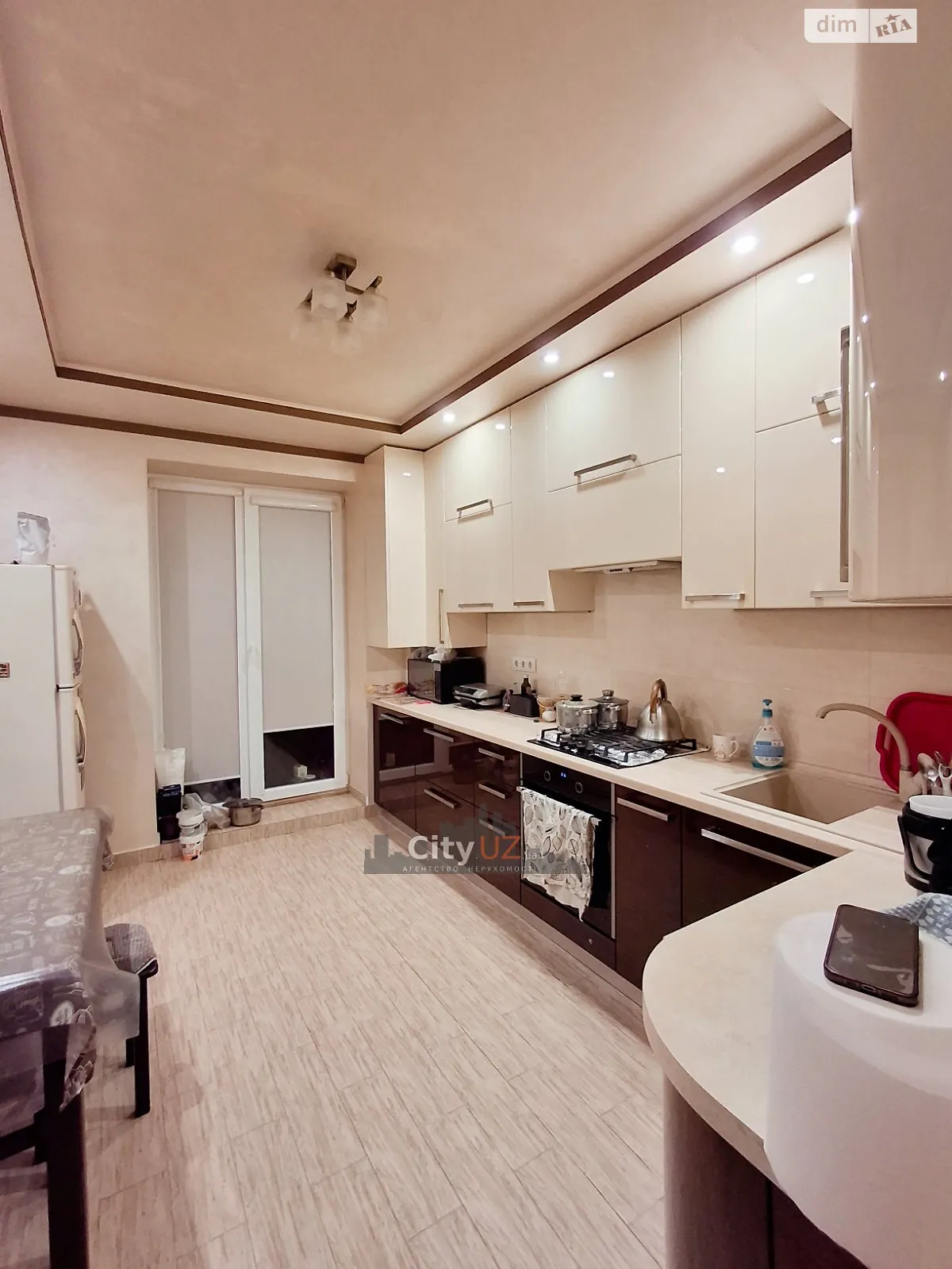Продается 5-комнатная квартира 111 кв. м в Ужгороде, ул. Петра Линтура, 10В - фото 1