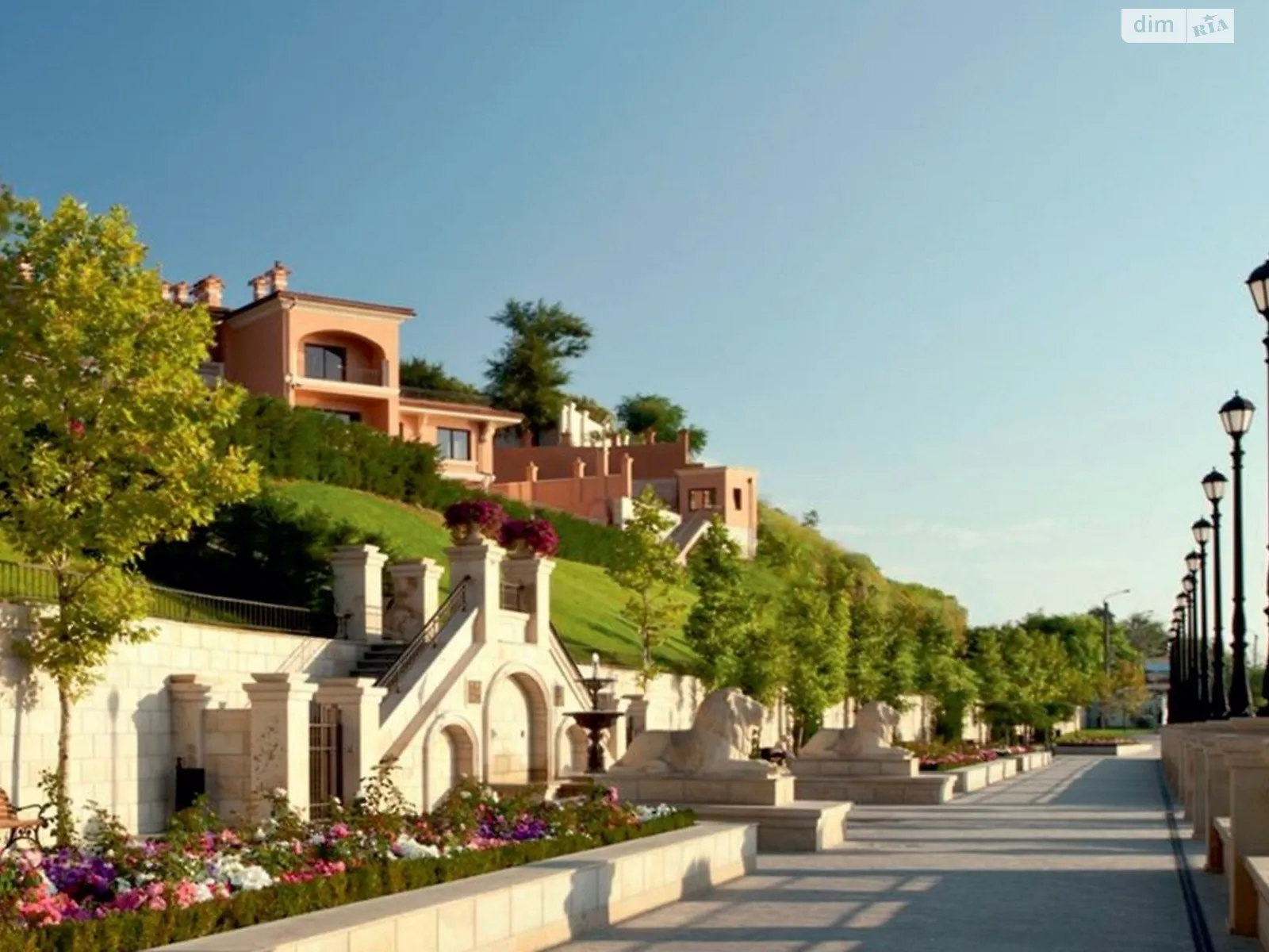 Продається 1-кімнатна квартира 57 кв. м у Одесі, Фонтанська дор., 124 - фото 1