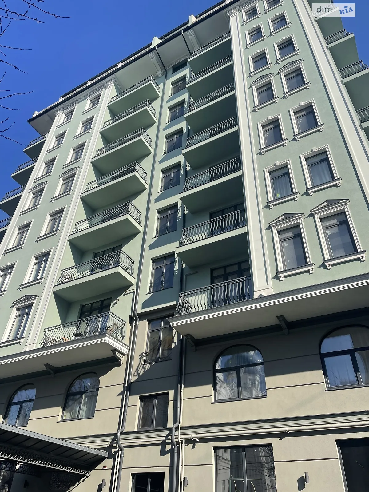 Продается 1-комнатная квартира 42 кв. м в Одессе, пер. Успенский, 11 - фото 1