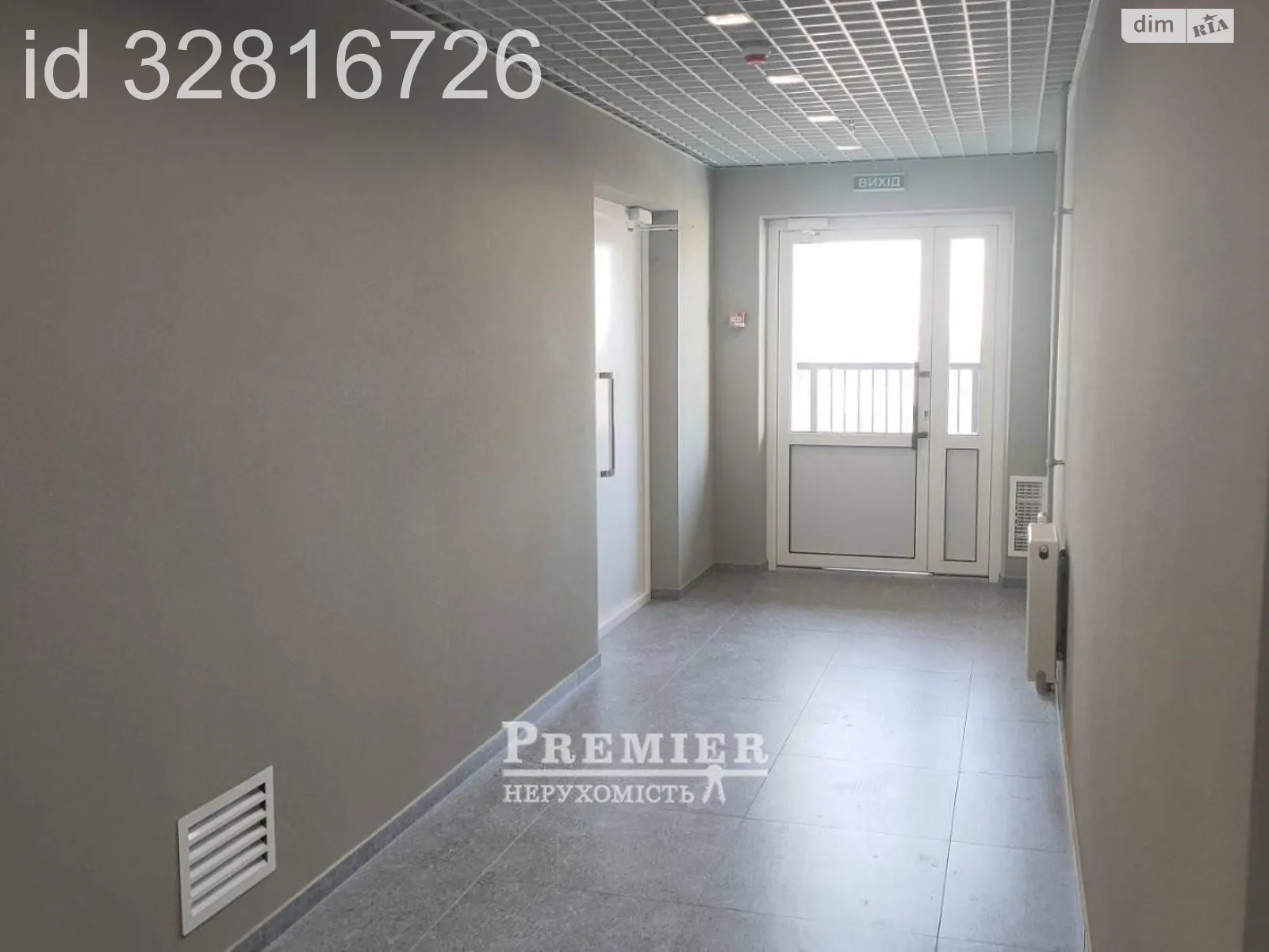Продается 1-комнатная квартира 27 кв. м в Одессе, ул. Литературная, 10 - фото 1