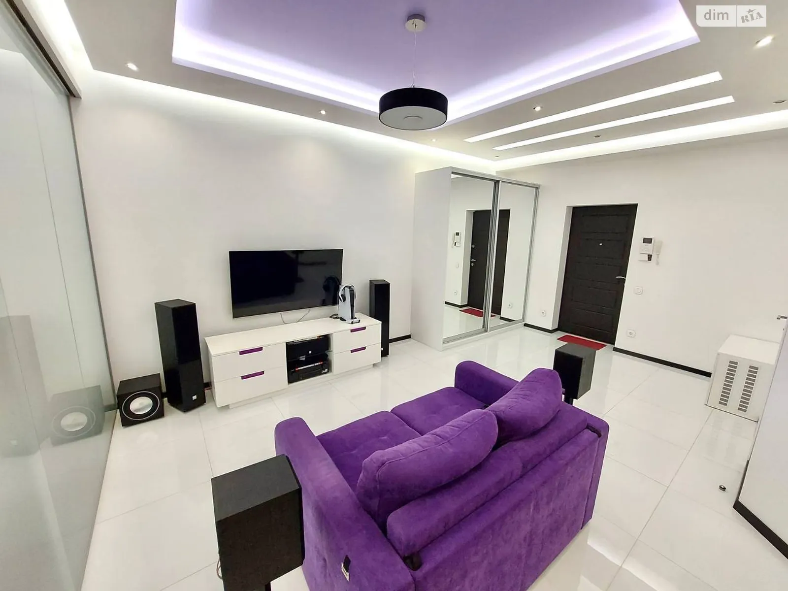Продается 1-комнатная квартира 47.4 кв. м в Днепре, ул. Евпаторийская, 2Б - фото 1