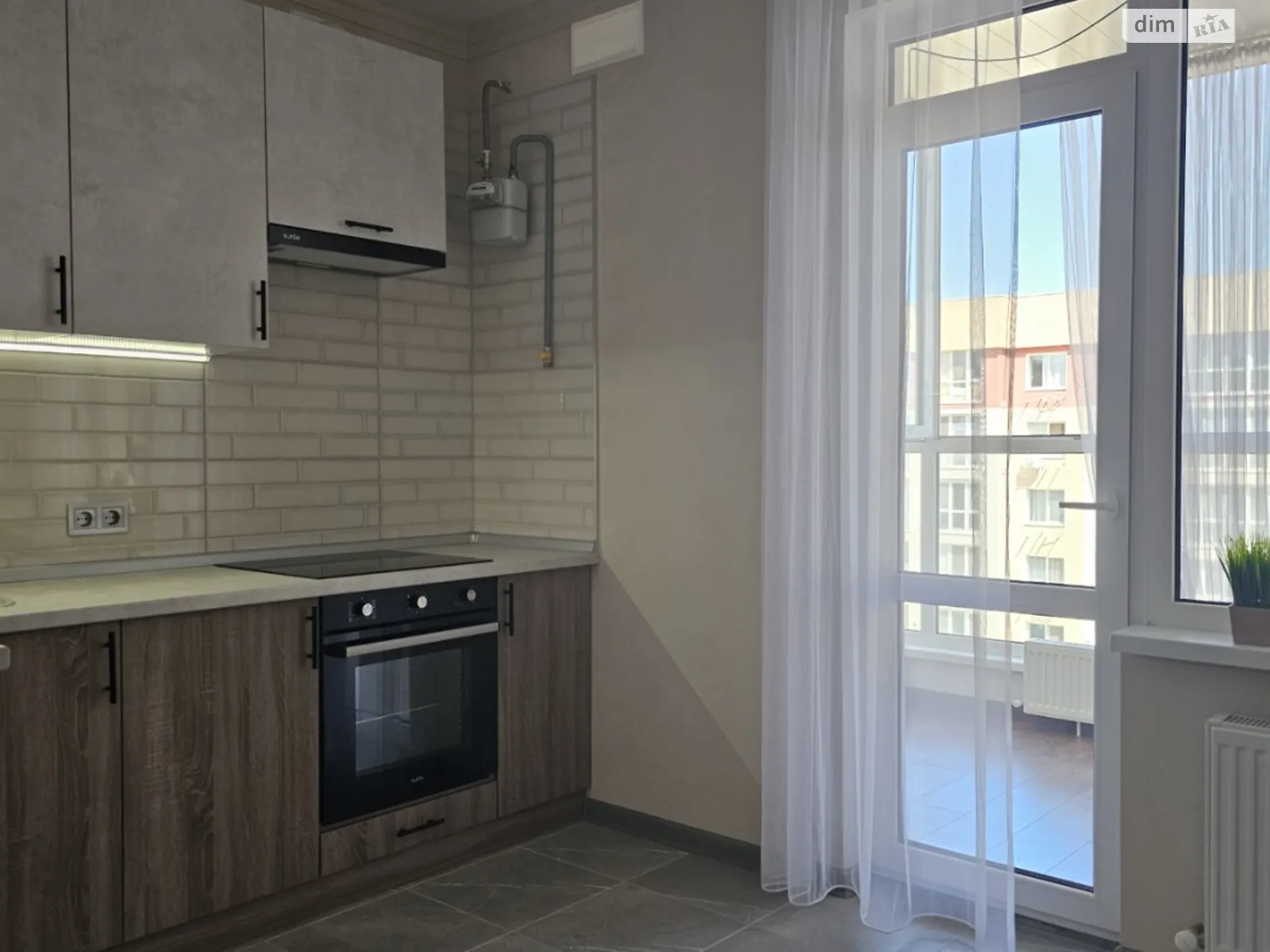 Продается 1-комнатная квартира 43 кв. м в Лиманке, ул. Строительная, 50Б - фото 1