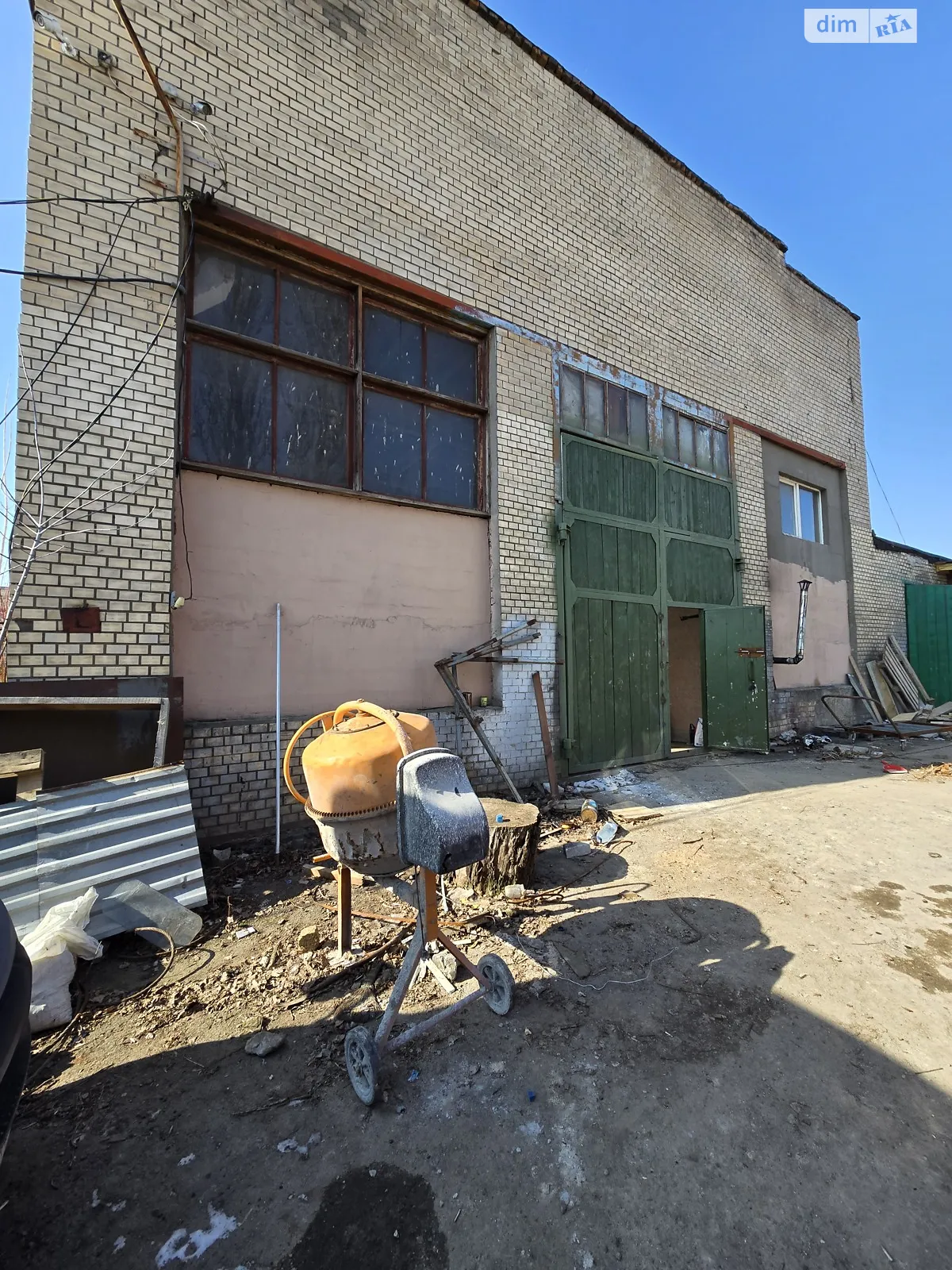 Здається в оренду об'єкт сфери послуг 330 кв. м в 1-поверховій будівлі, цена: 40000 грн - фото 1