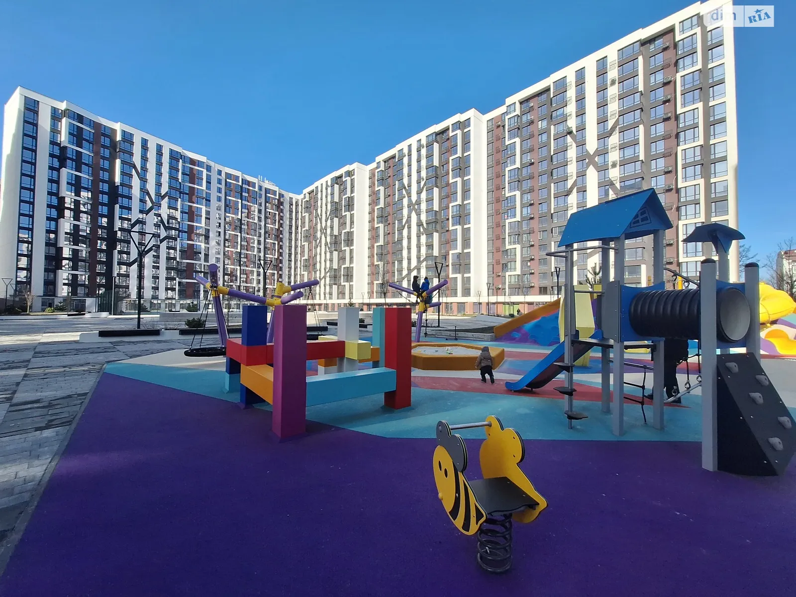 Продается 1-комнатная квартира 44 кв. м в Ивано-Франковске, ул. Ленкавского, 34 корпус 6 - фото 1
