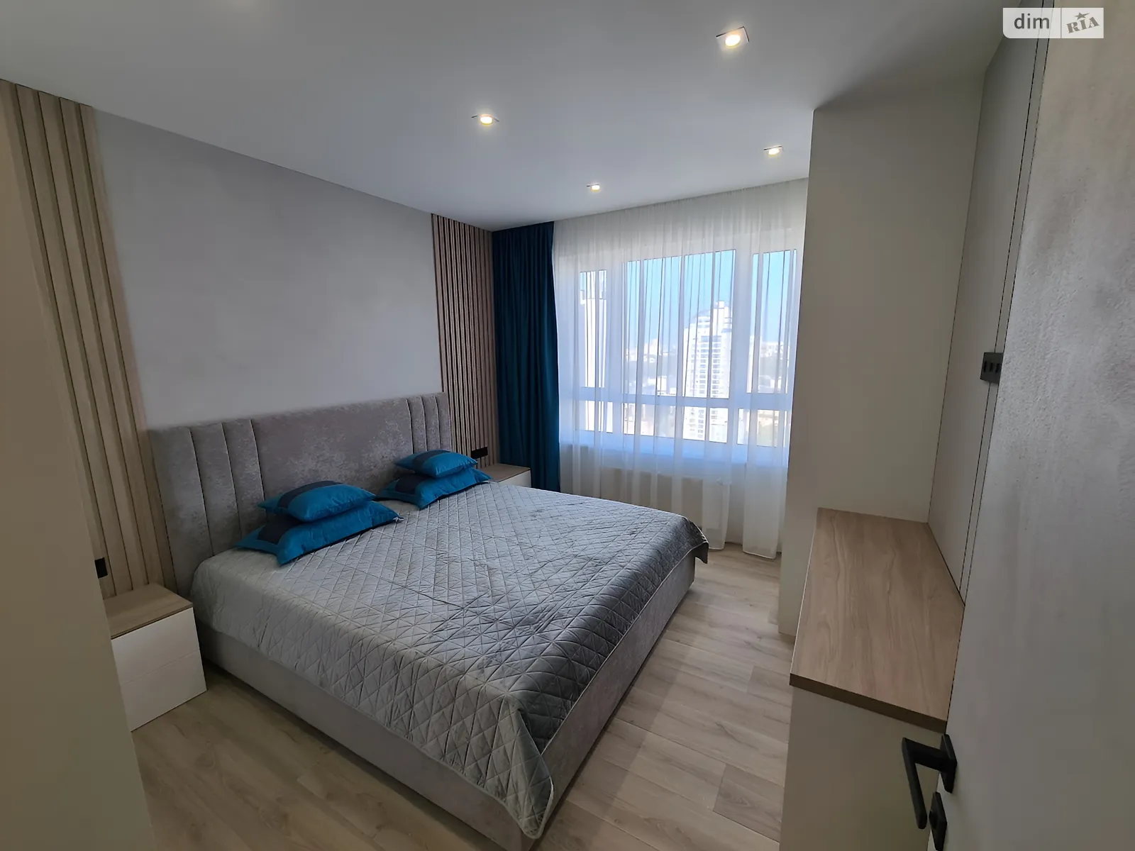 Продається 2-кімнатна квартира 76.7 кв. м у Києві, вул. Шолуденка, 1А - фото 1