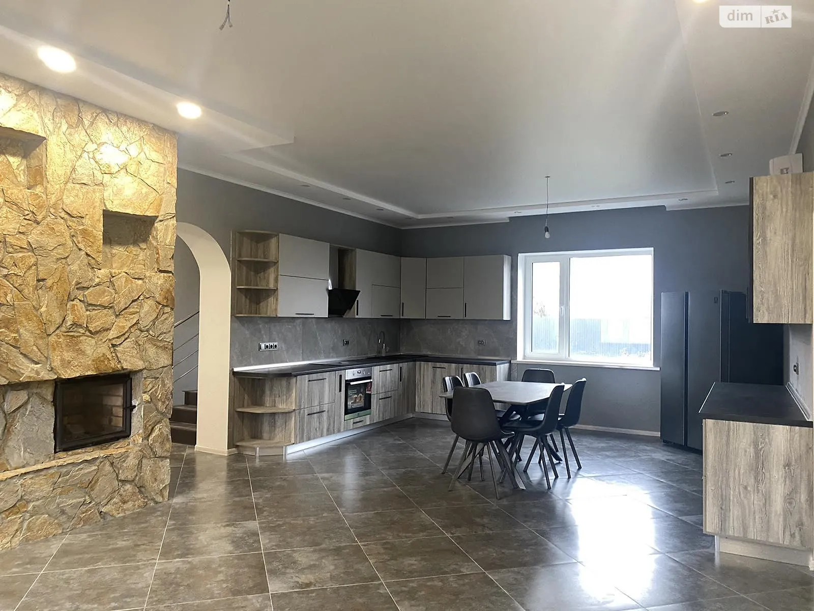 Продается дом на 2 этажа 187.2 кв. м с участком, цена: 245000 $ - фото 1