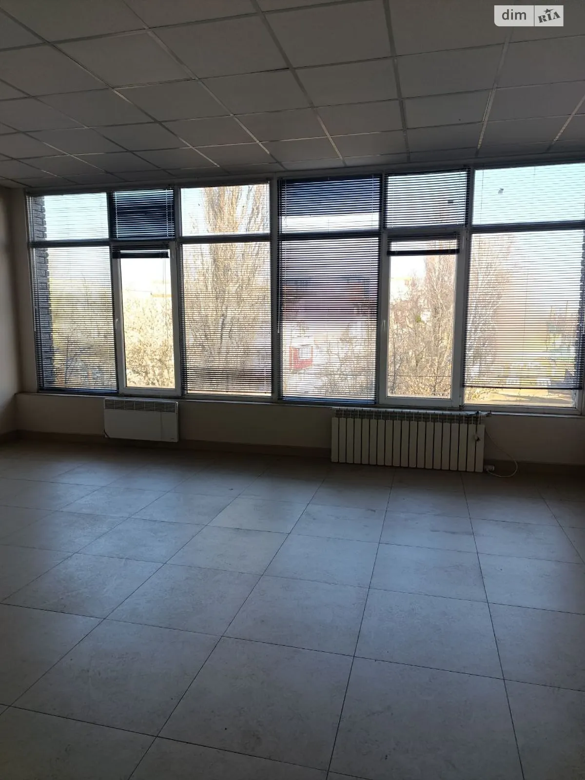 Здається в оренду офіс 31.8 кв. м в бізнес-центрі, цена: 7000 грн - фото 1