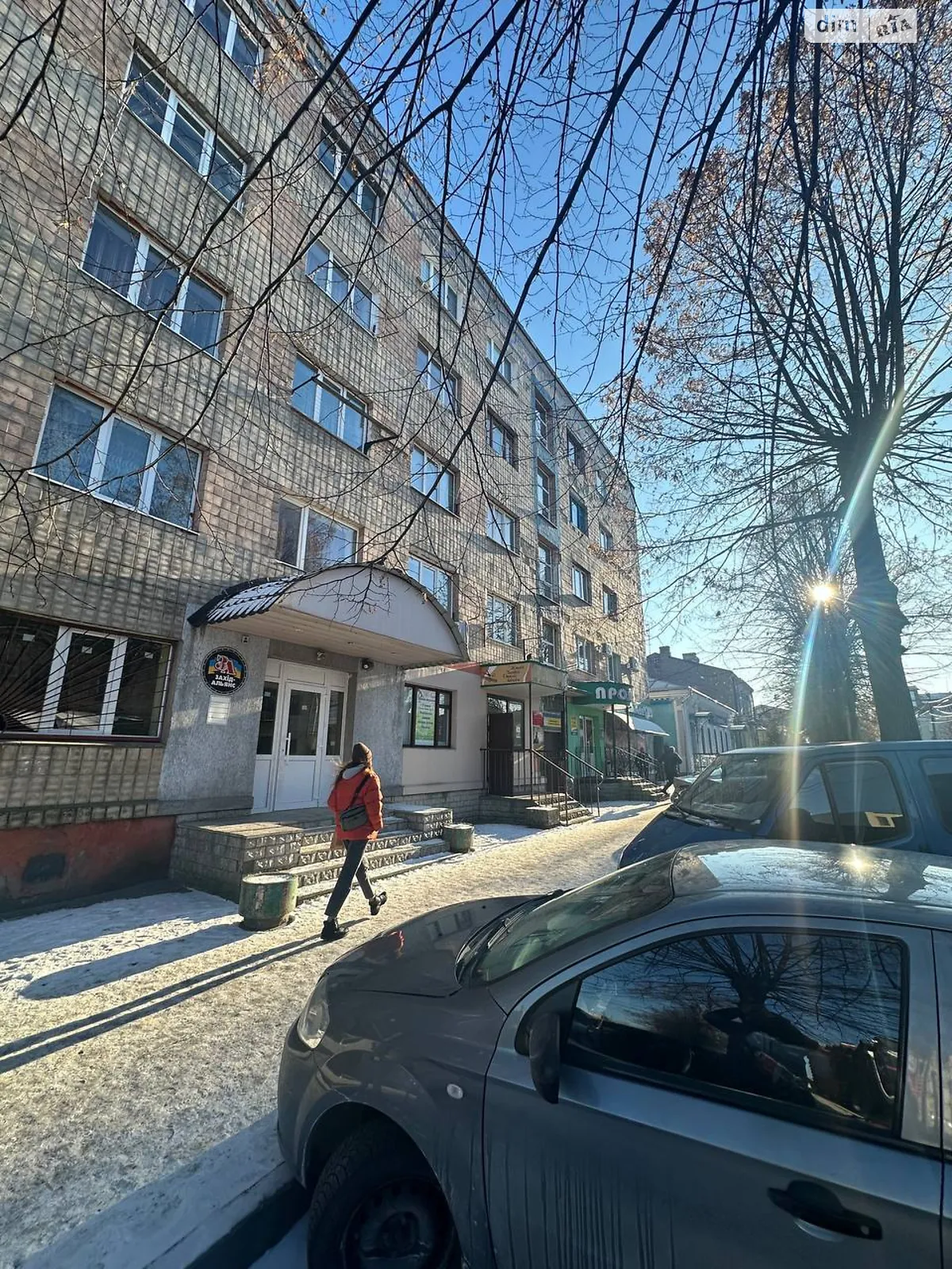 Сдается в аренду помещения свободного назначения 13 кв. м в 5-этажном здании, цена: 8000 грн - фото 1
