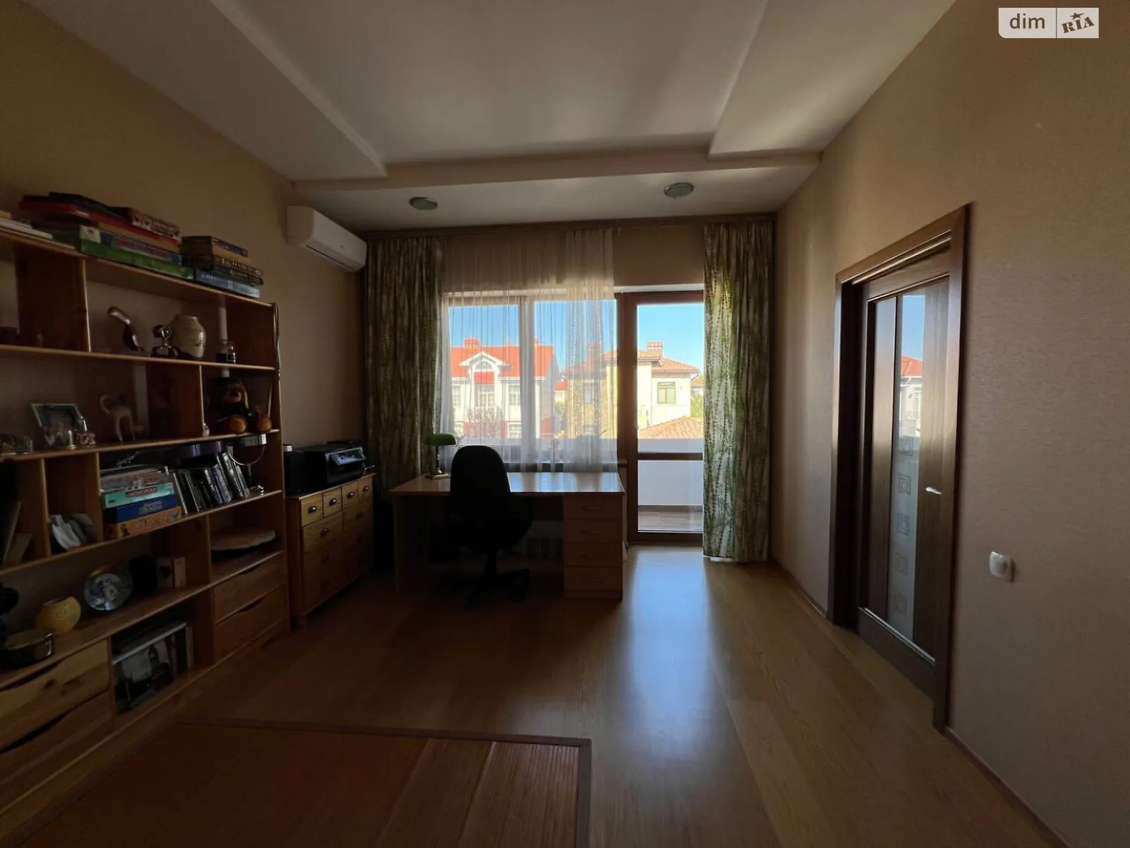 Продається будинок 2 поверховий 190 кв. м з гаражем, цена: 370000 $ - фото 1