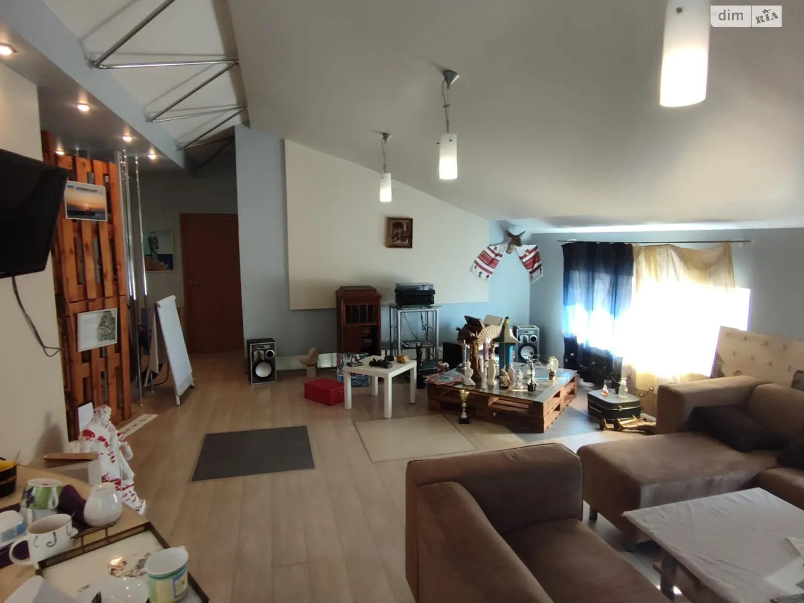 Продается помещения свободного назначения 830 кв. м в 3-этажном здании, цена: 349500 $ - фото 1