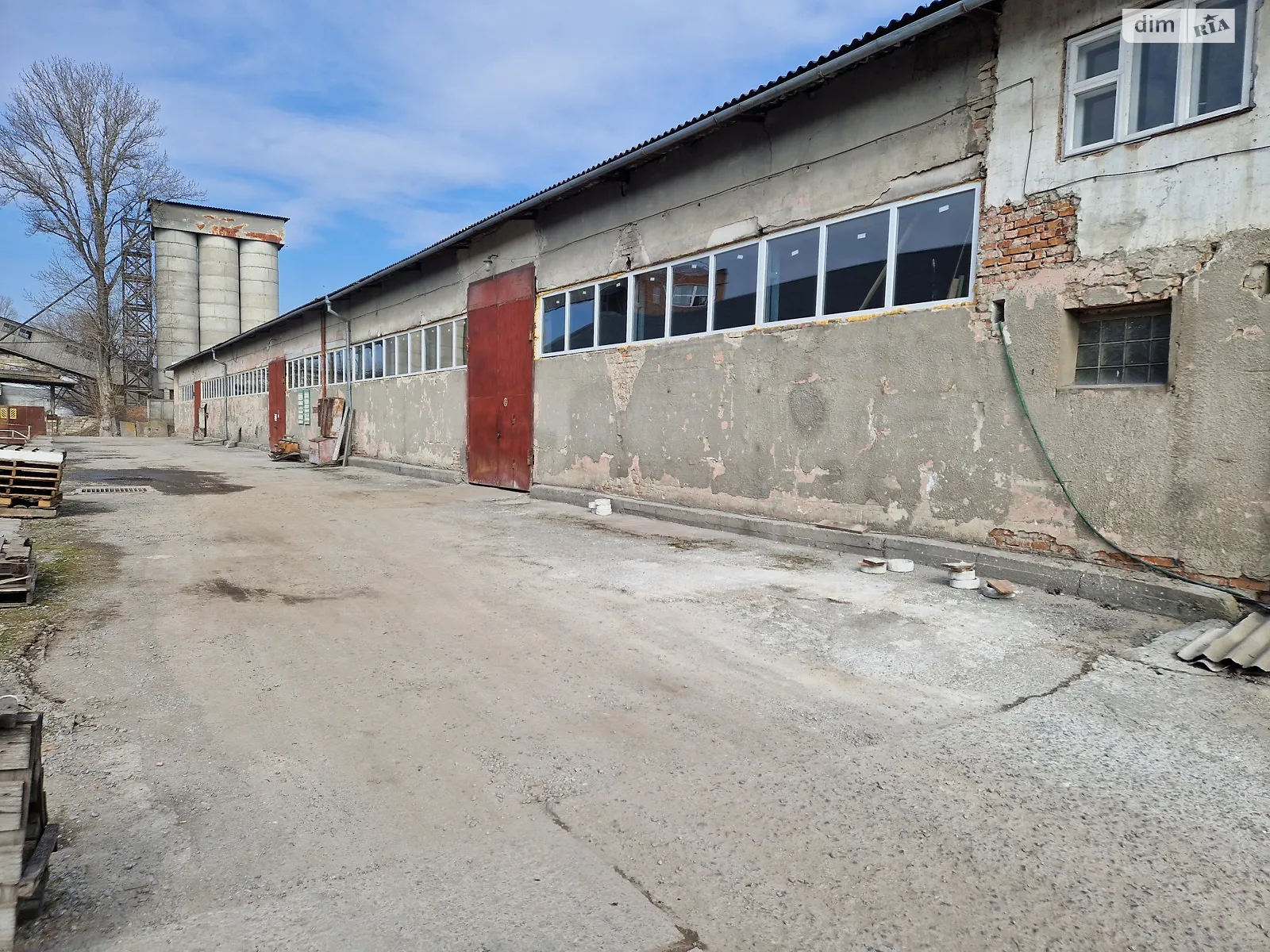 Здається в оренду приміщення вільного призначення 530 кв. м в 1-поверховій будівлі, цена: 1590 $ - фото 1