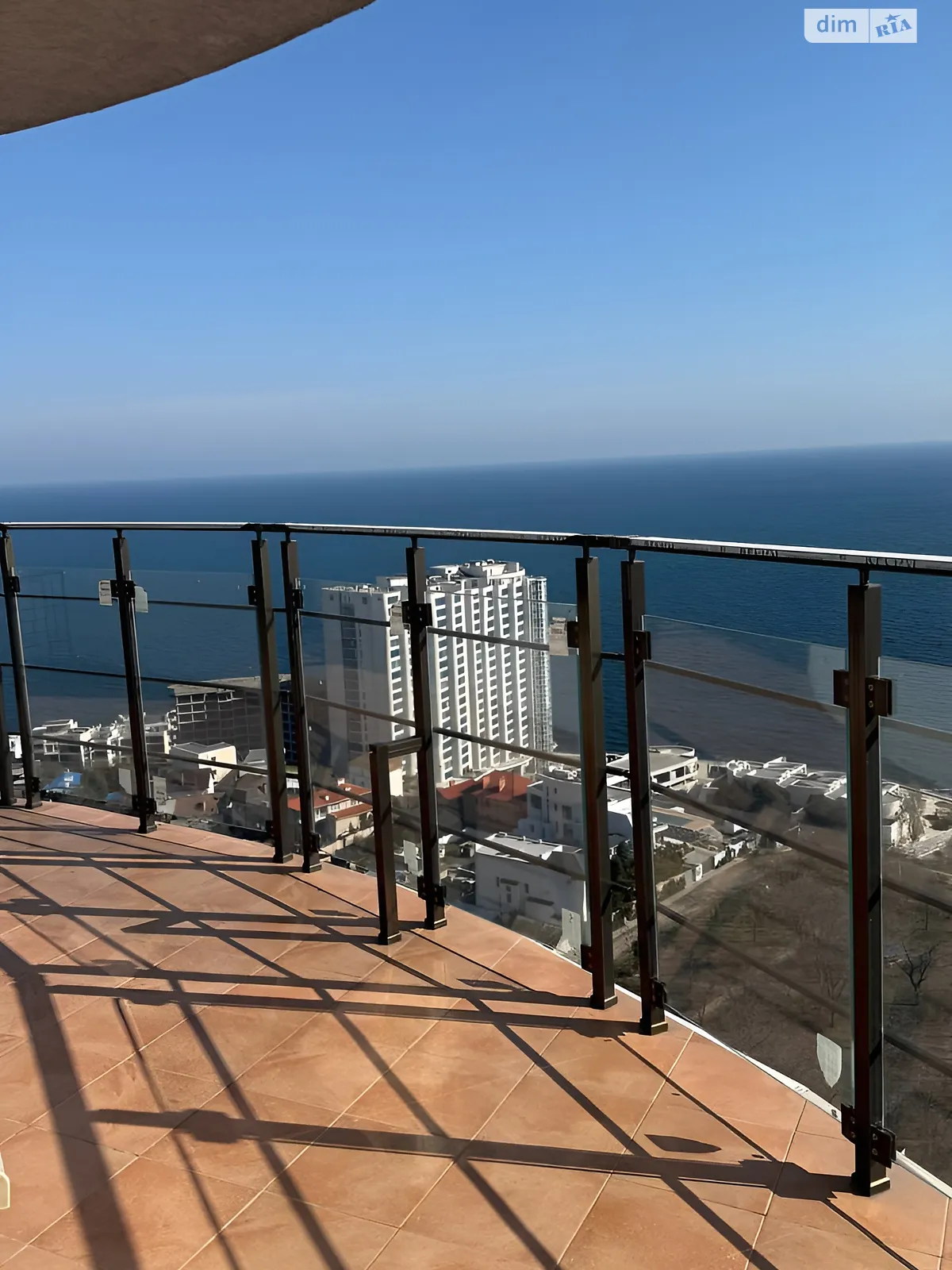Продается 2-комнатная квартира 77 кв. м в Одессе, ул. Валерия Самофалова, 16А/6 - фото 1