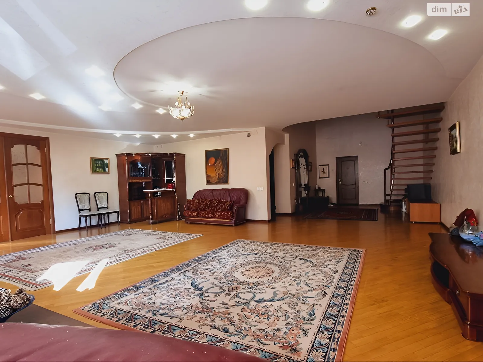 Продається 4-кімнатна квартира 226.2 кв. м у Києві, вул. Левка Лук'яненка, 29 - фото 1