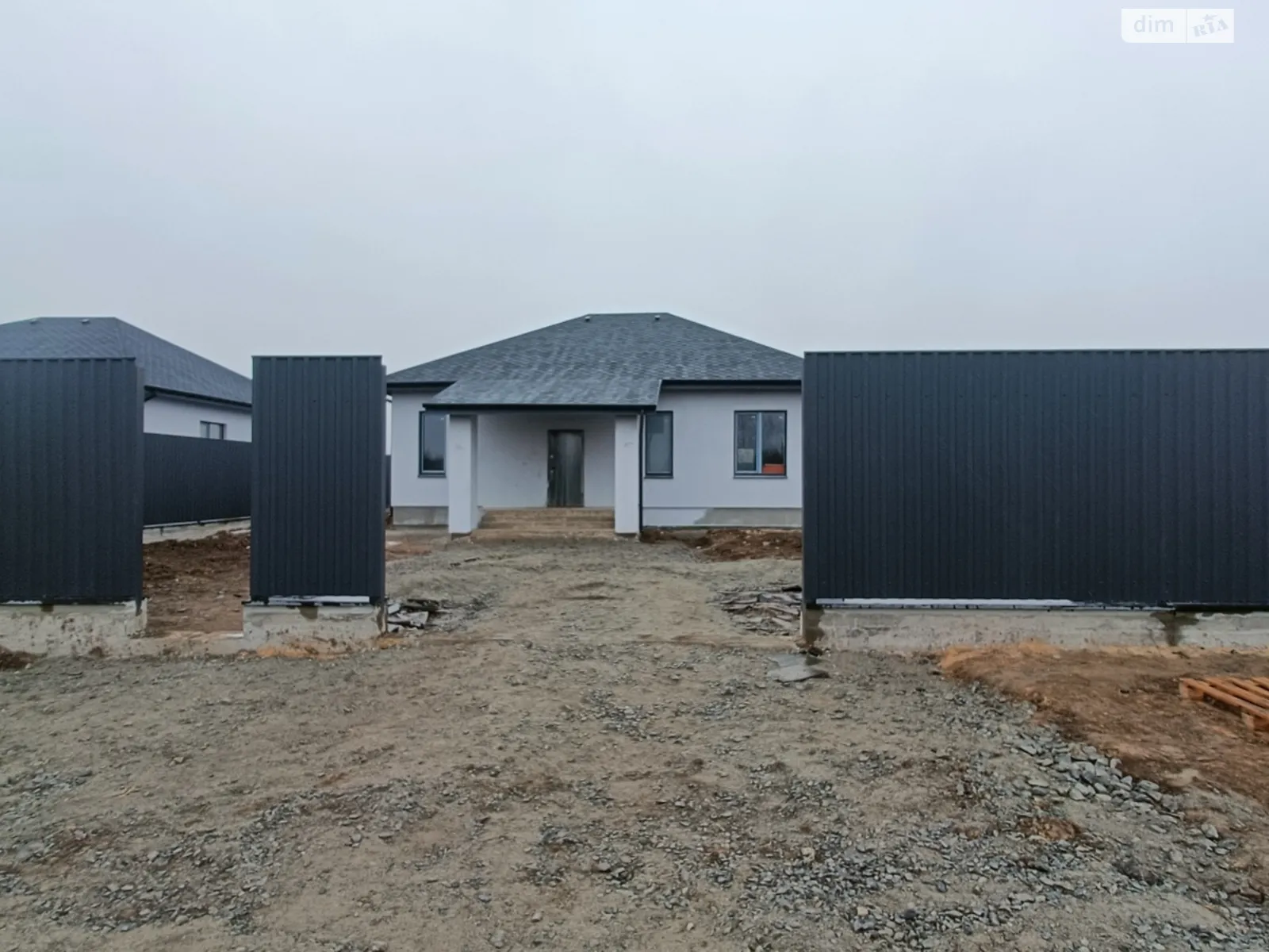 Продається одноповерховий будинок 128.3 кв. м з верандою, цена: 185000 $ - фото 1