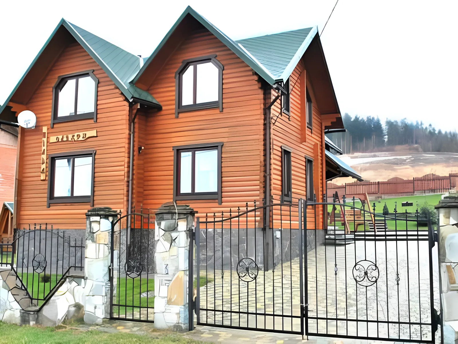 Продается дом на 2 этажа 300 кв. м с мансардой, цена: 330000 $ - фото 1