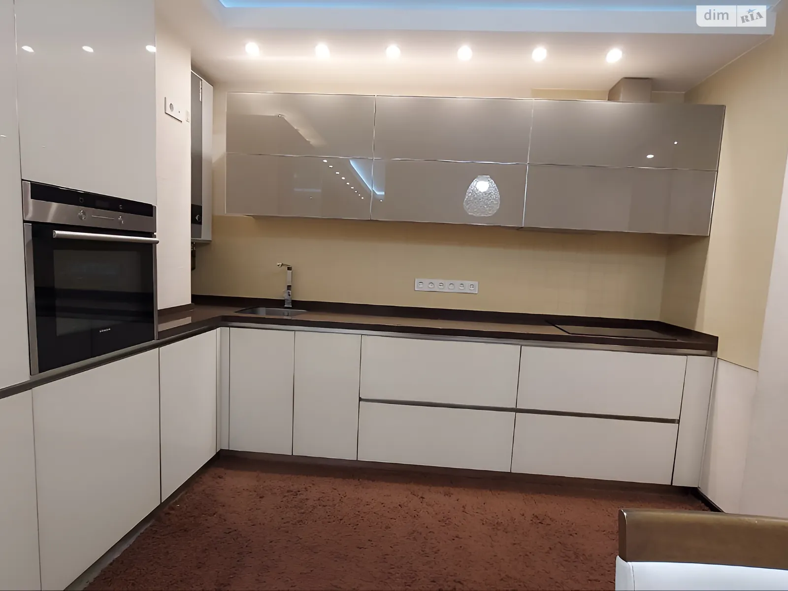 Продается 1-комнатная квартира 44.4 кв. м в Иличанкае, ул. Школьная - фото 1