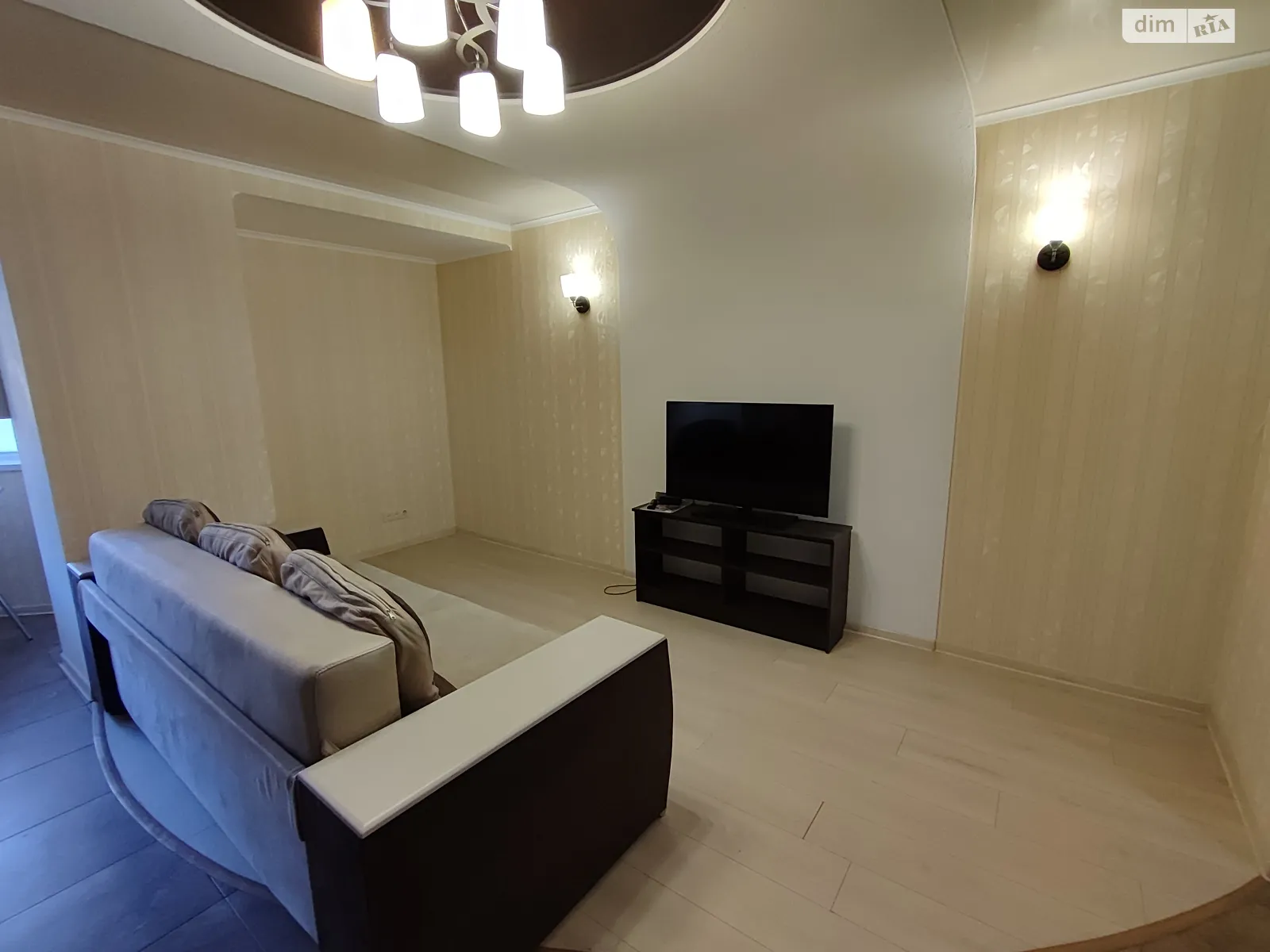 Продается 2-комнатная квартира 68 кв. м в Виннице, ул. Героев Крут - фото 1