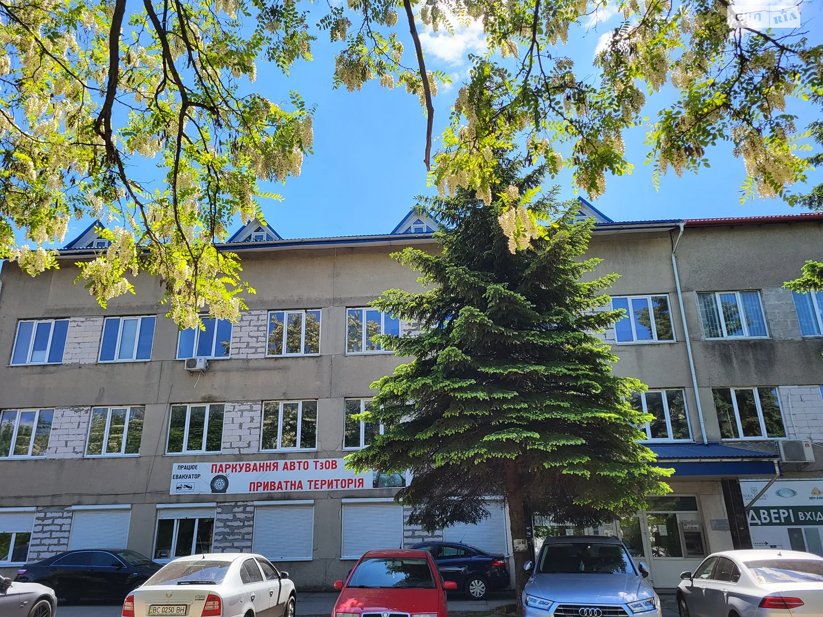 Продается офис 1396.1 кв. м в бизнес-центре, цена: 1350000 $ - фото 1