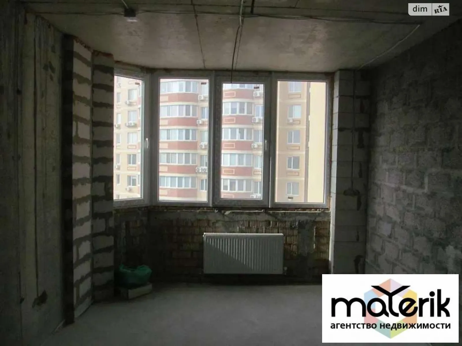 Продается 1-комнатная квартира 35.9 кв. м в Ильичовке, ул. Школьная - фото 1
