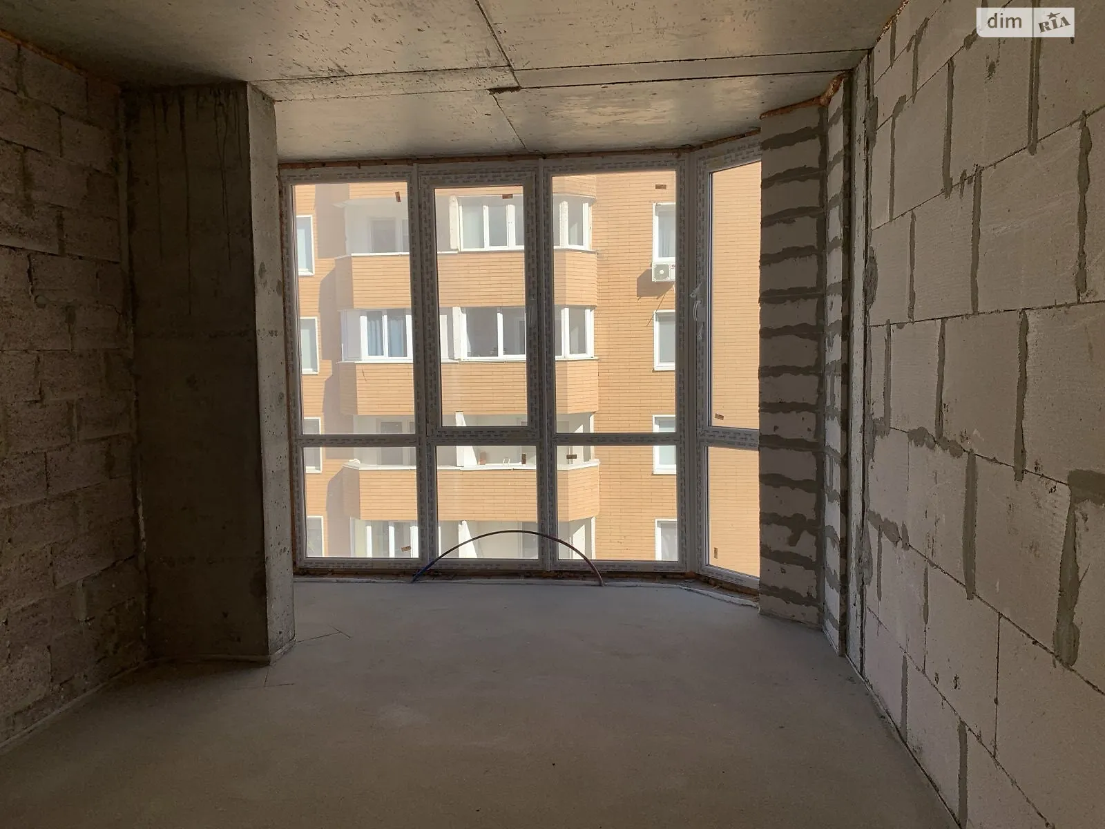Продается 2-комнатная квартира 65.6 кв. м в Иличанкае, ул. Школьная - фото 1