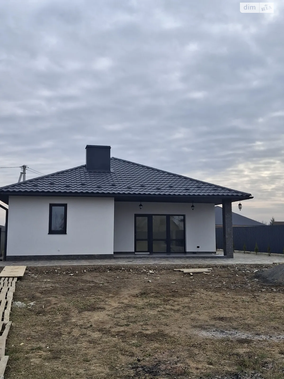 Продается одноэтажный дом 123 кв. м с балконом, цена: 200000 $ - фото 1