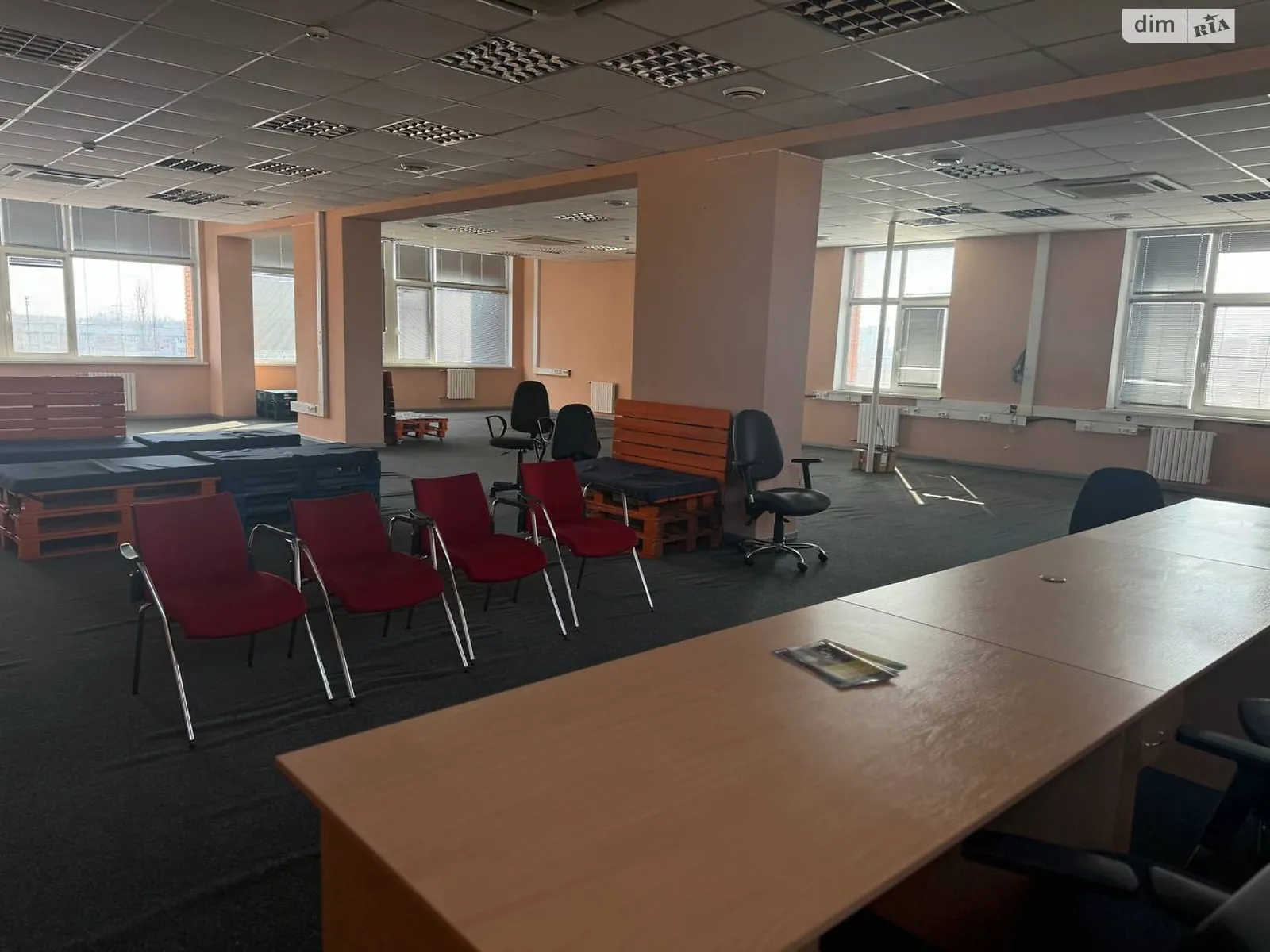 Здається в оренду офіс 285 кв. м в бізнес-центрі, цена: 51300 грн - фото 1