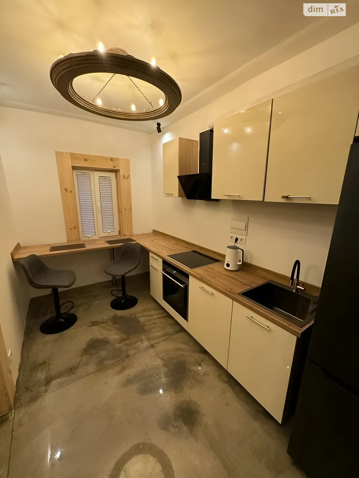 Сдается в аренду 2-комнатная квартира 55 кв. м в Днепре, пл. Троицкая, 26 - фото 1