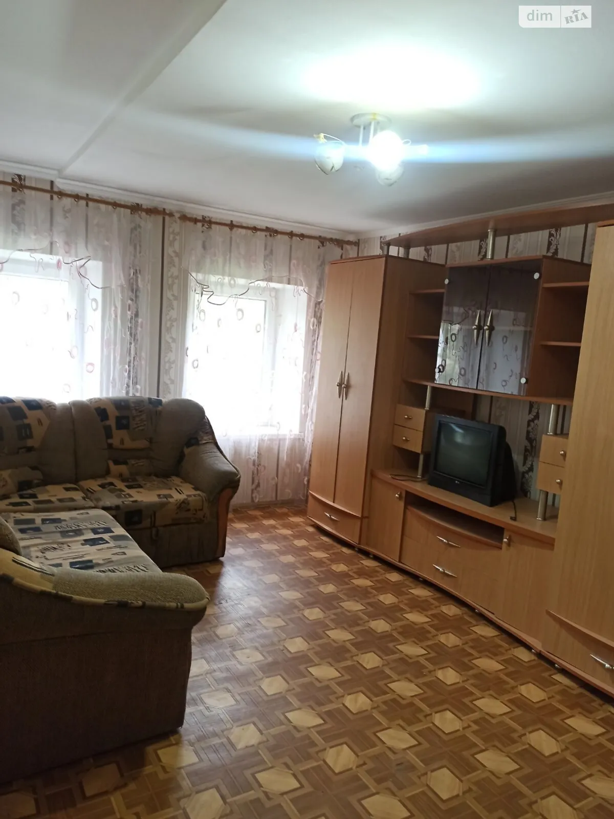 Сдается в аренду 1-комнатная квартира 30 кв. м в Одессе, просп. Александровский, 37 - фото 1