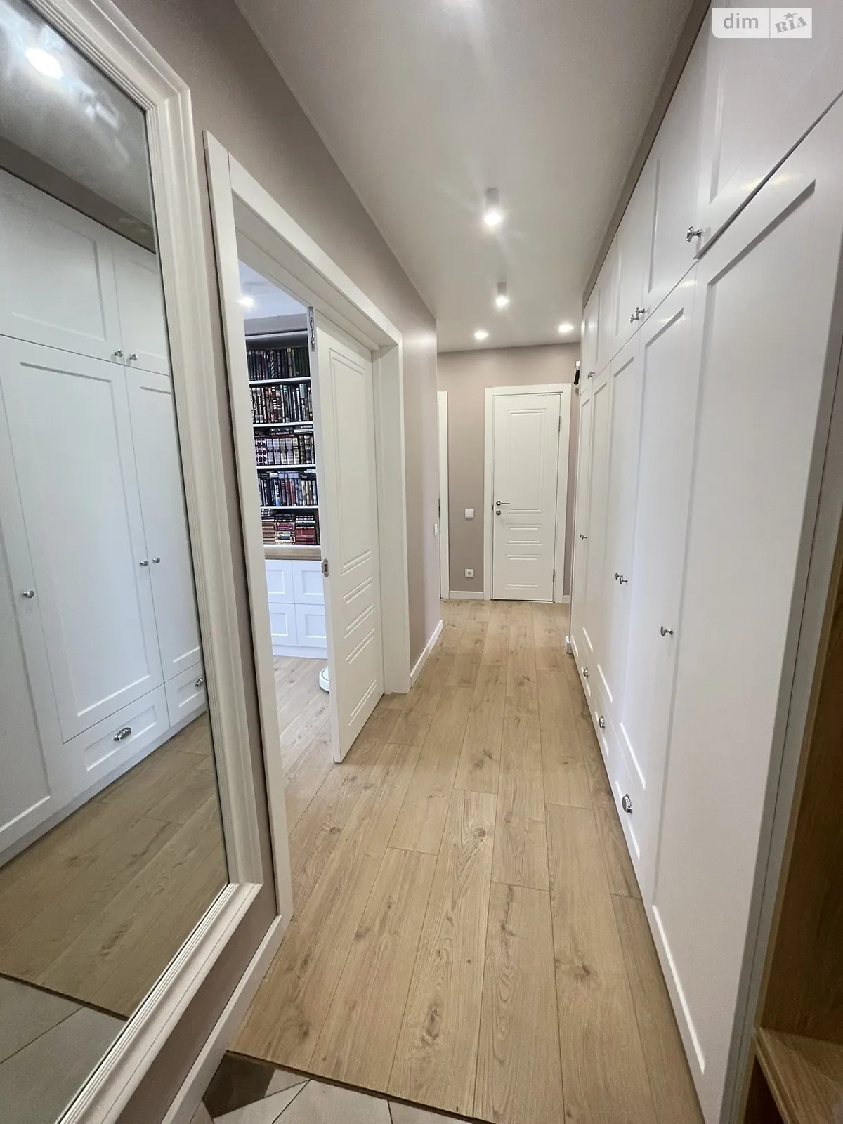 Продается 2-комнатная квартира 49.7 кв. м в, цена: 69000 $ - фото 1