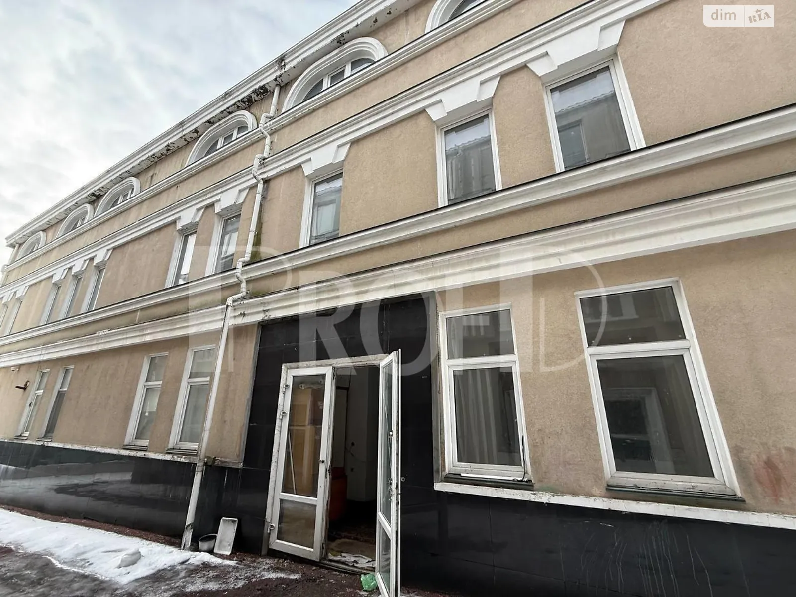 Продається офіс 1000 кв. м в бізнес-центрі, цена: 1005000 $ - фото 1