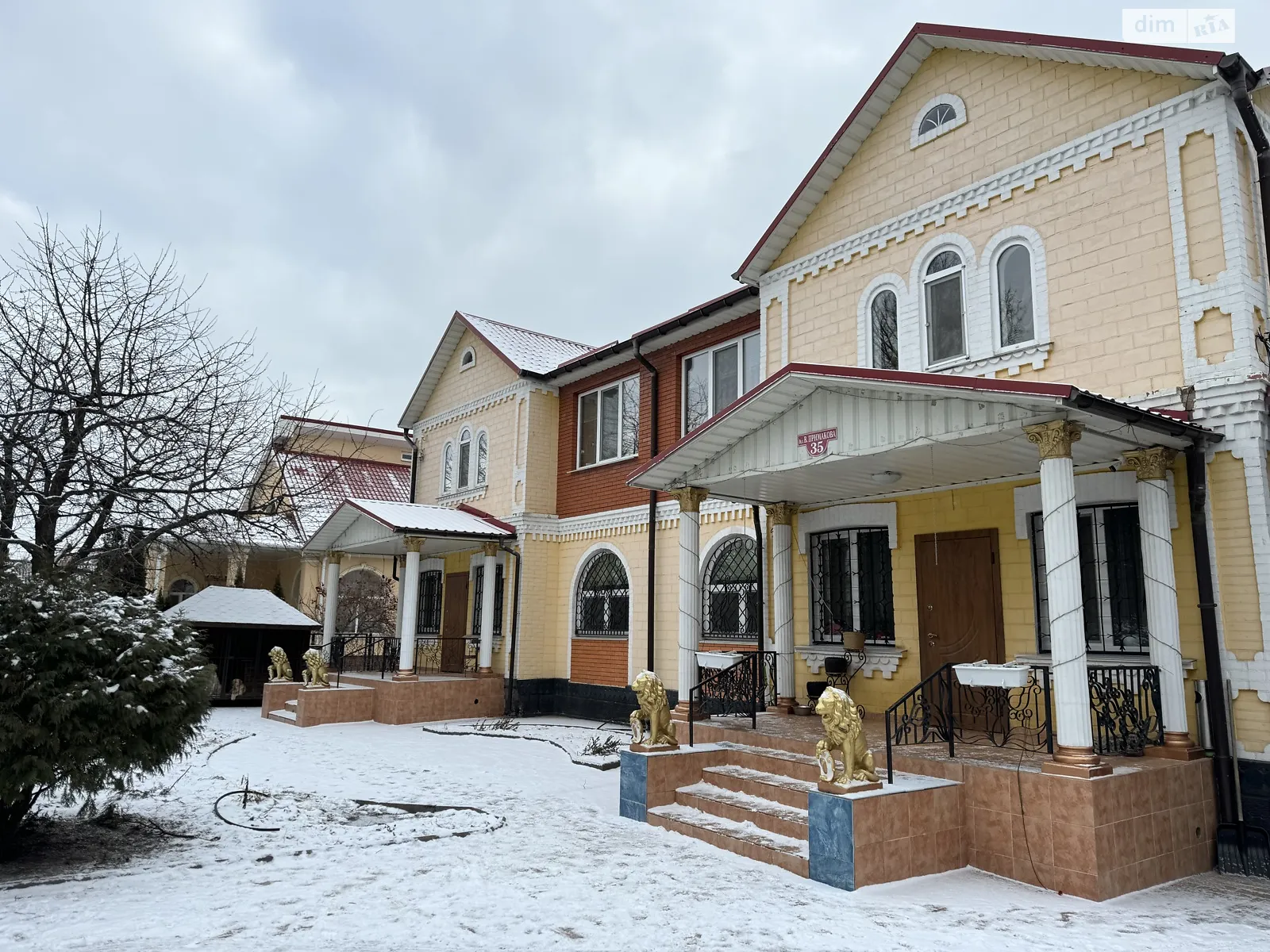 Продается дом на 2 этажа 632 кв. м с террасой, цена: 309990 $ - фото 1