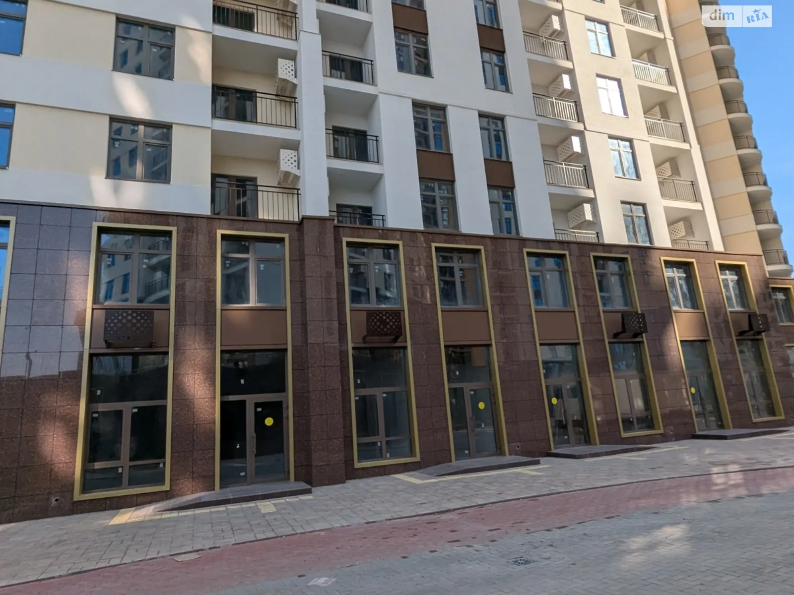 Продається приміщення вільного призначення 600 кв. м в 24-поверховій будівлі, цена: 1080000 $ - фото 1