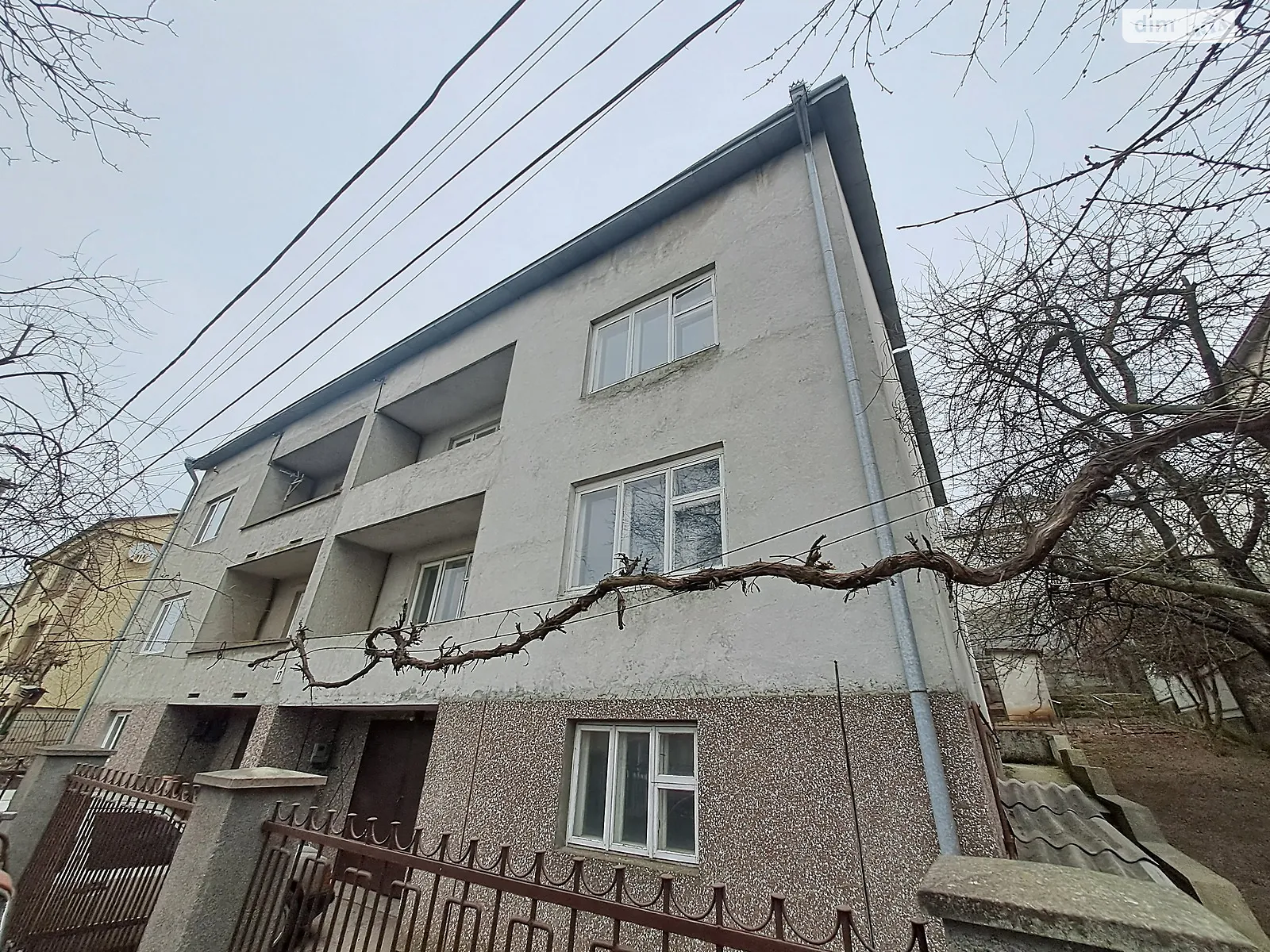 Продається частина будинку 330 кв. м з гаражем, цена: 89000 $ - фото 1