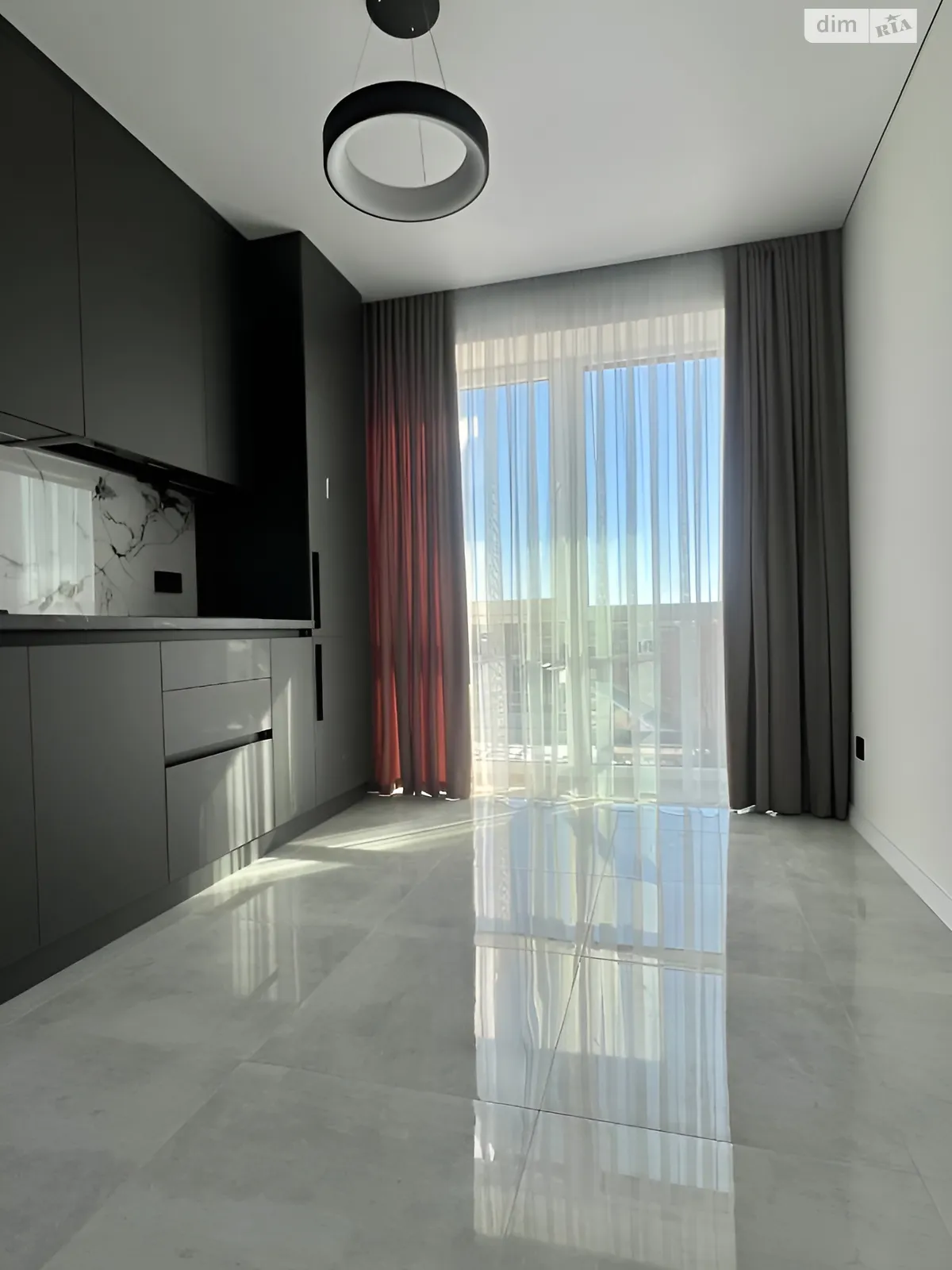 Продается 1-комнатная квартира 35 кв. м в Ровно, ул. Единства(Чебишева) - фото 1