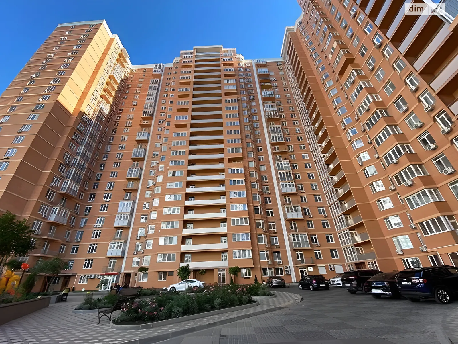 Продается 1-комнатная квартира 49.9 кв. м в Одессе, ул. Жаботинского, 56А - фото 1